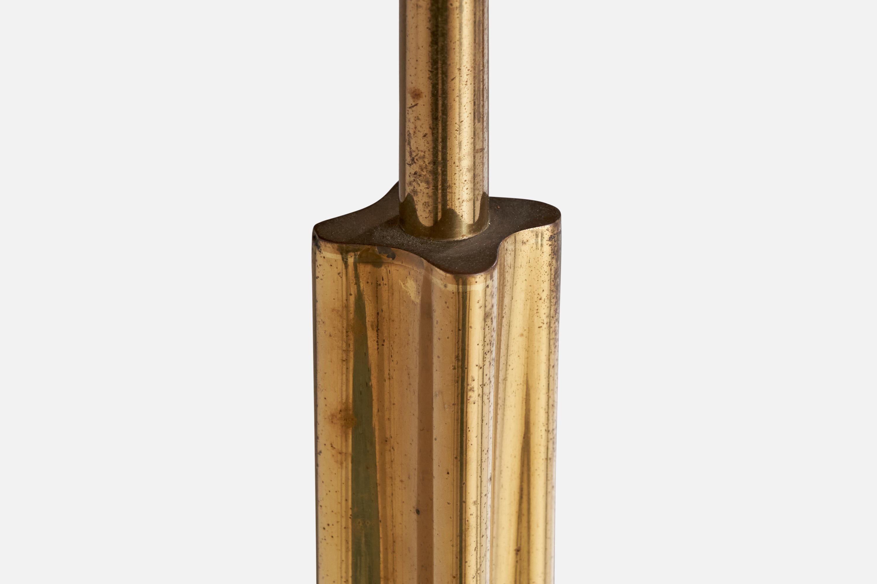 Angelo Lelii Attribution, Stehlampe, Messing, Marmor, Stoff, Italien, 1950er Jahre im Zustand „Relativ gut“ im Angebot in High Point, NC