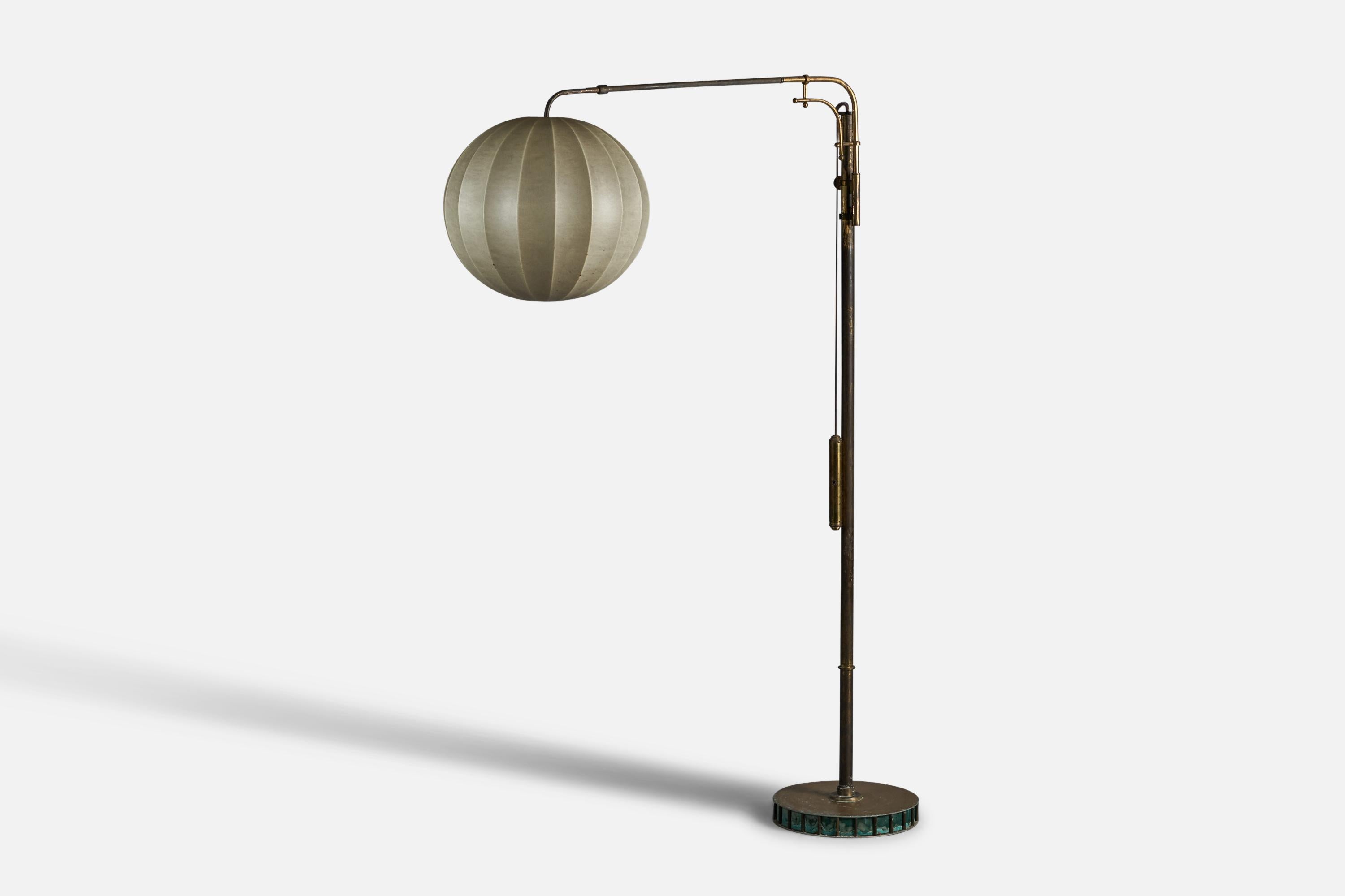 A sizeable adjustable glass, brass and resin floor lamp, design attributed to Angelo Lelii, production attributed to Arredoluce, Italy, 1940s.

Overall Dimensions (inches): 76