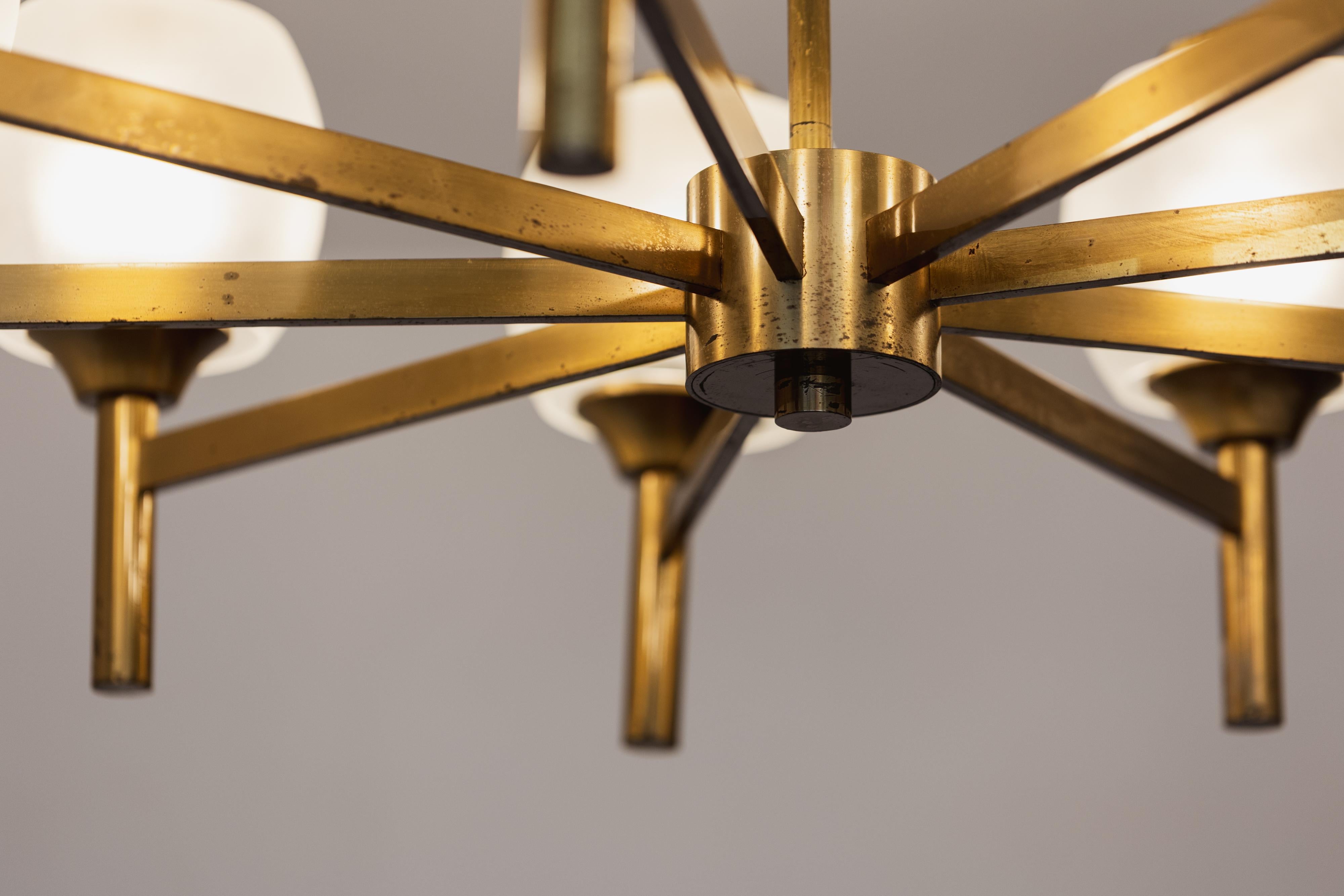Lampadario in ottone di Angelo Lelii per Arredoluce, 1950 in vendita 1