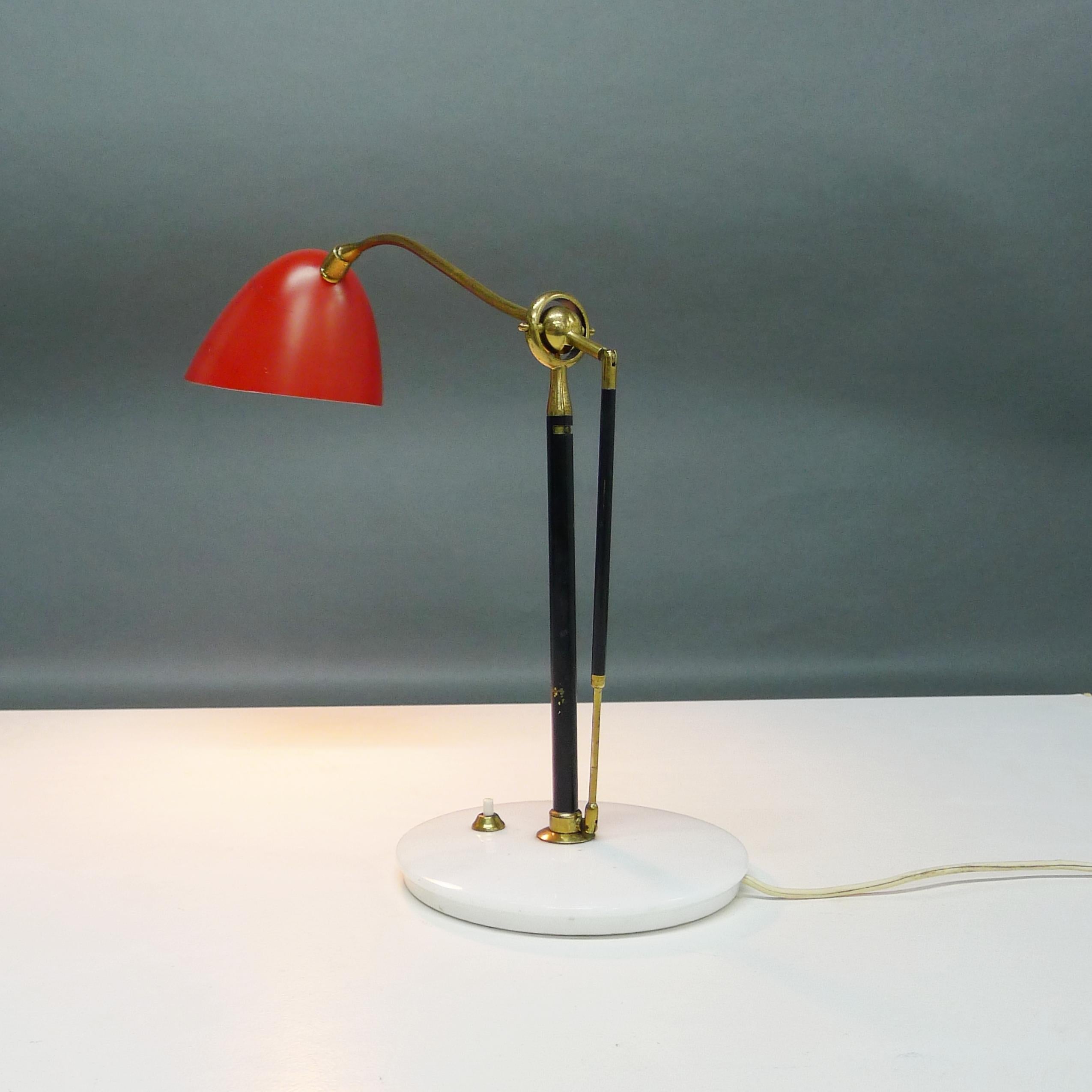 Angelo Lelii, Desk or Table Lamp, model 12401, Arredoluce, Italy, circa 1952 In Good Condition For Sale In Wargrave, Berkshire
