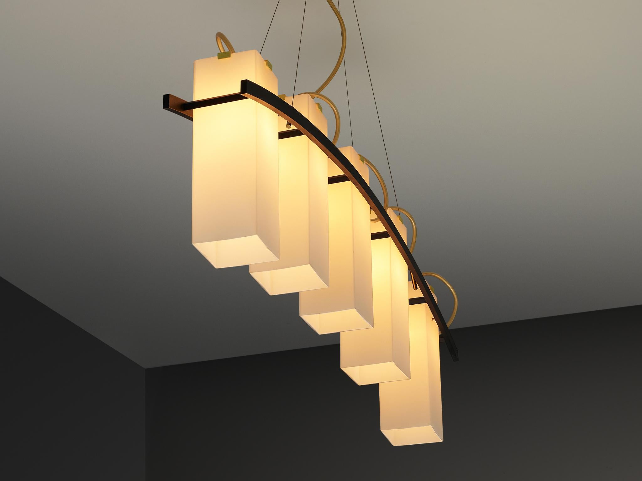 Metà XX secolo Angelo Lelii per Arredoluce Lampadario '12701' in ottone e vetro opalino in vendita