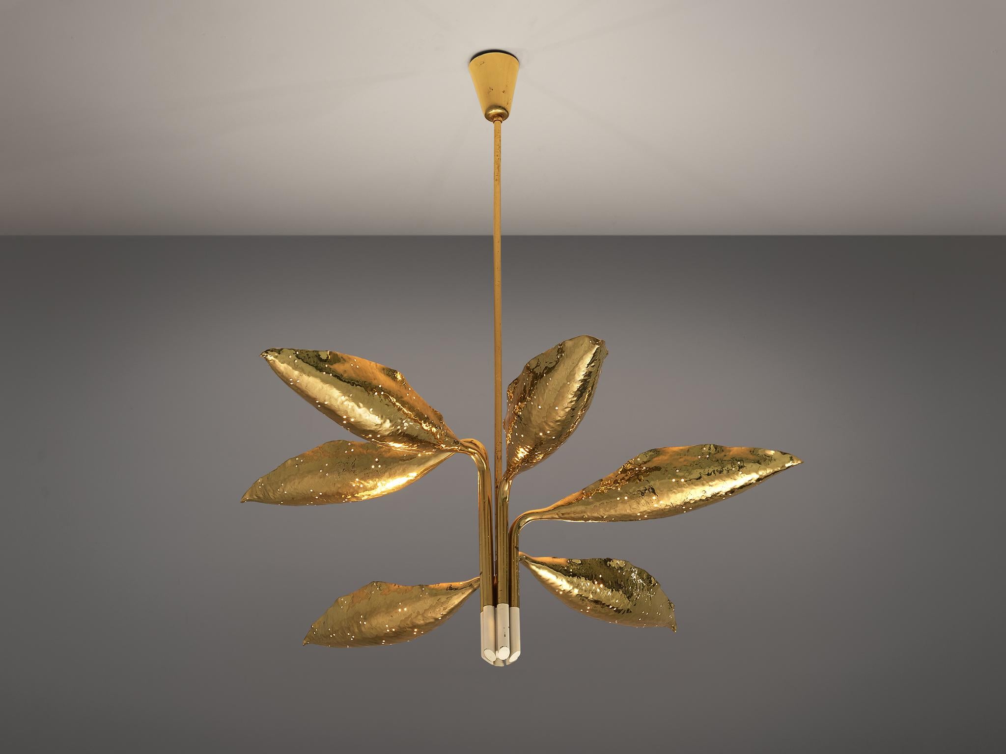 Angelo Lelii for Arredoluce, chandelier model 12369, brass, Italy, circa 1951

Organic chandelier by Angelo Lelii designed for Arredoluce. Six leaves open towards the ceiling and surround the lightbulbs. The hammered, perforated brass has a vivid