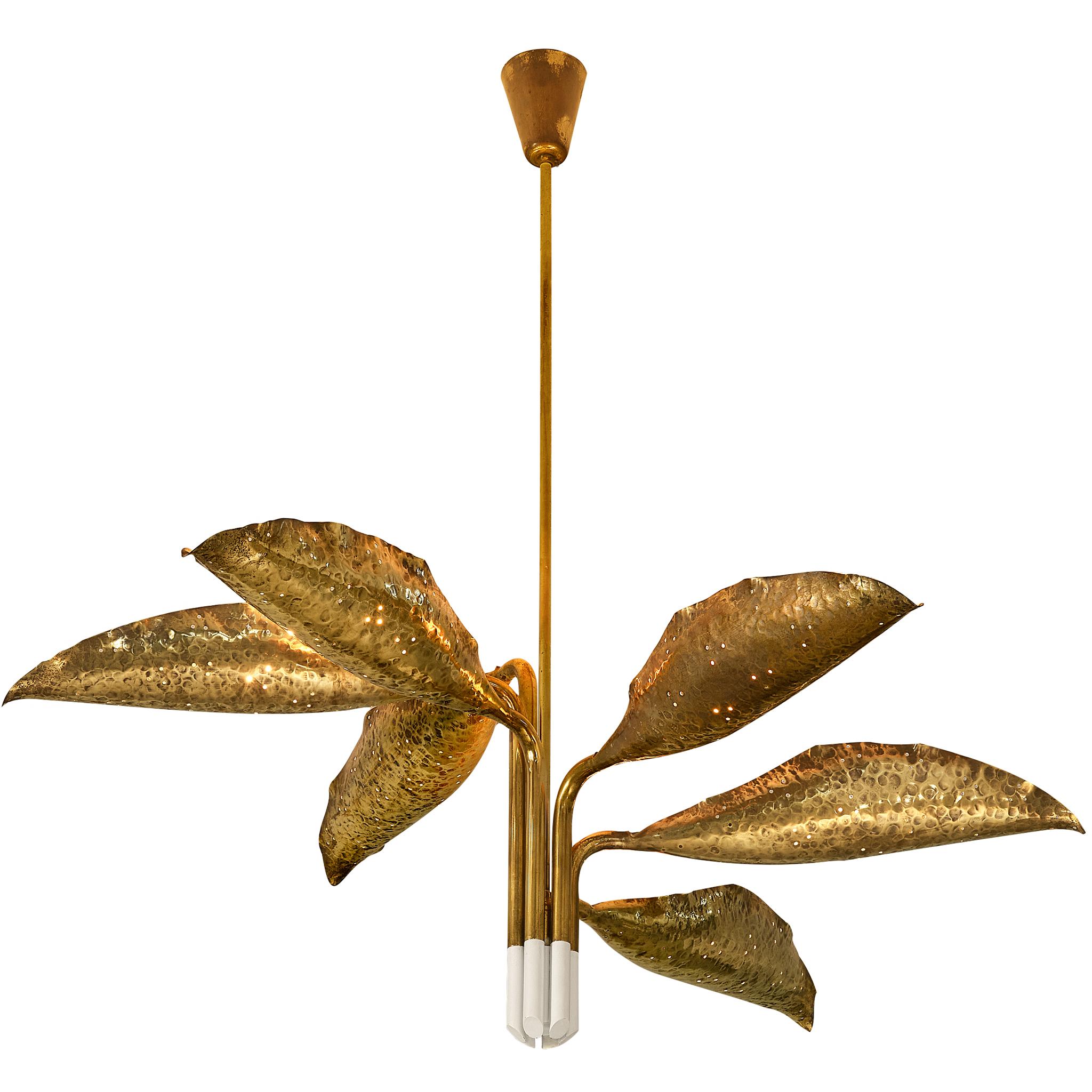 Lustre Angelo Lelii pour Arredoluce en laiton martelé