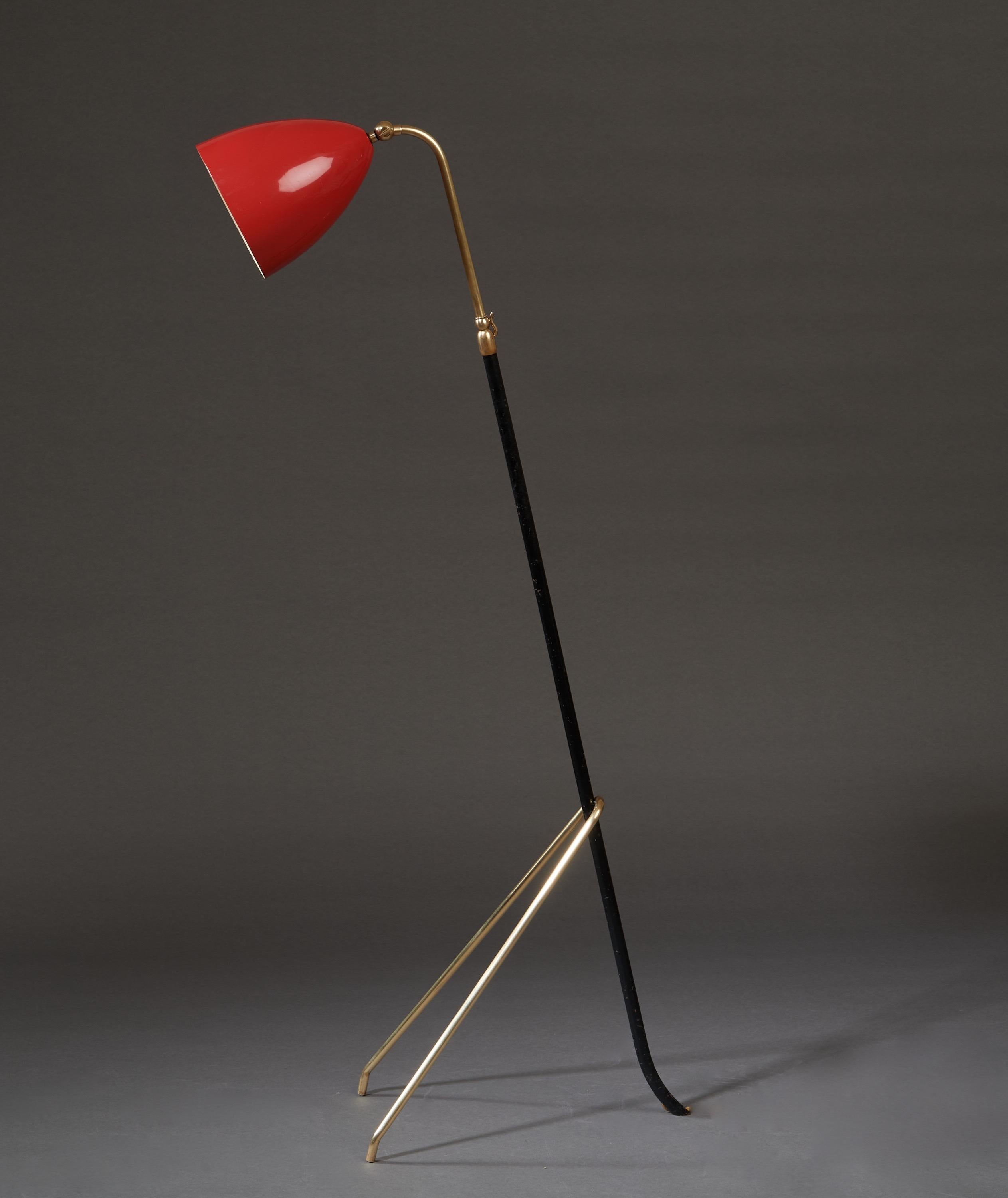 Angelo Lelii for Arredoluce Extendable Height Floor Lamp in Brass, Red Lacquer For Sale 5