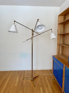 Angelo Lelii für Arredoluce: Triennale-Stehleuchte, Messing und Weiß, Modell 12128