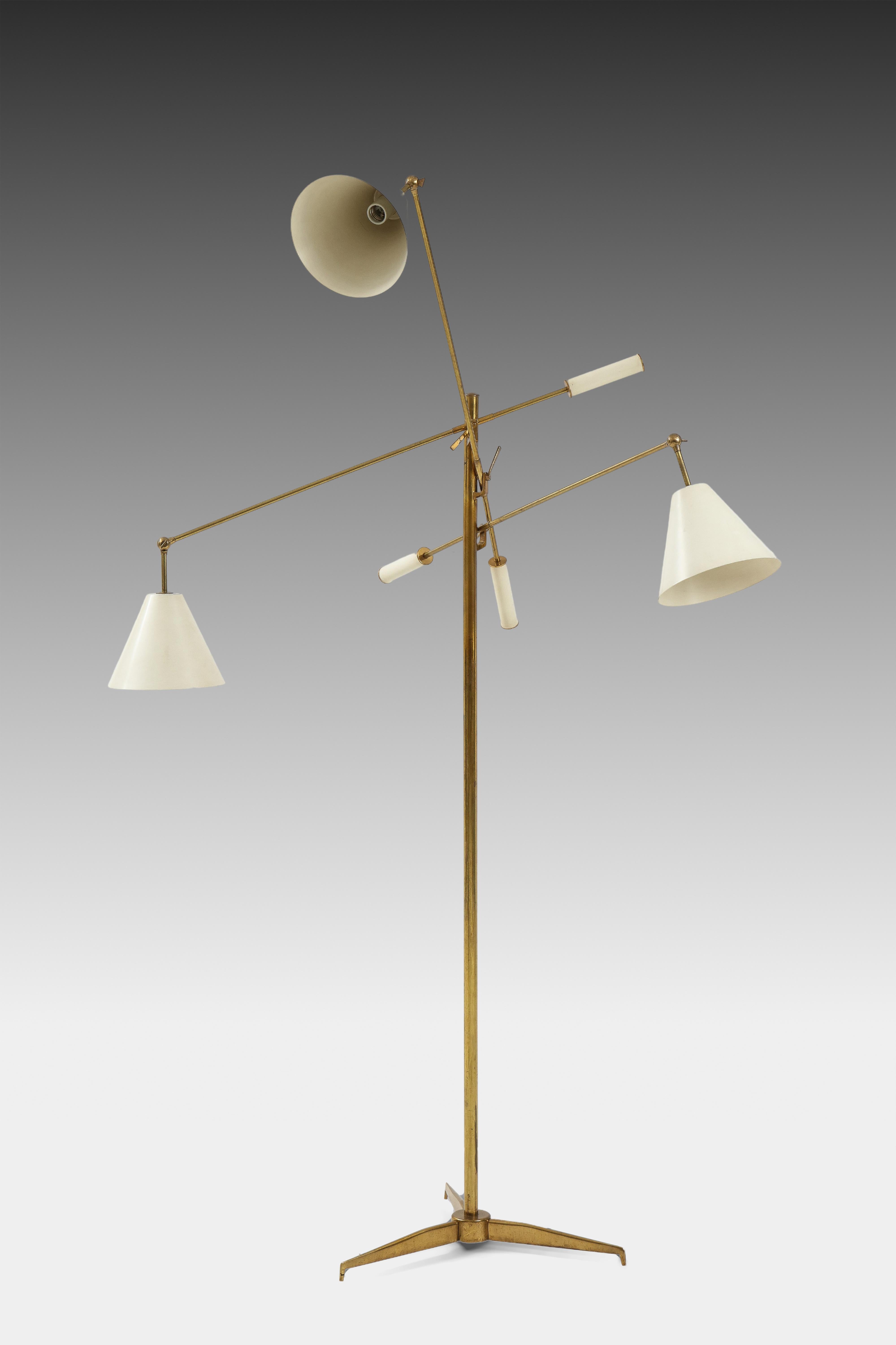 Designed by Angelo Lelii for Arredoluce iconic and original rare first edition Triennale model 2128 three-arm adjustable counter-balance floor lamp, Italy, circa 1951. Each original off-white painted shade is attached to pivoting arm which