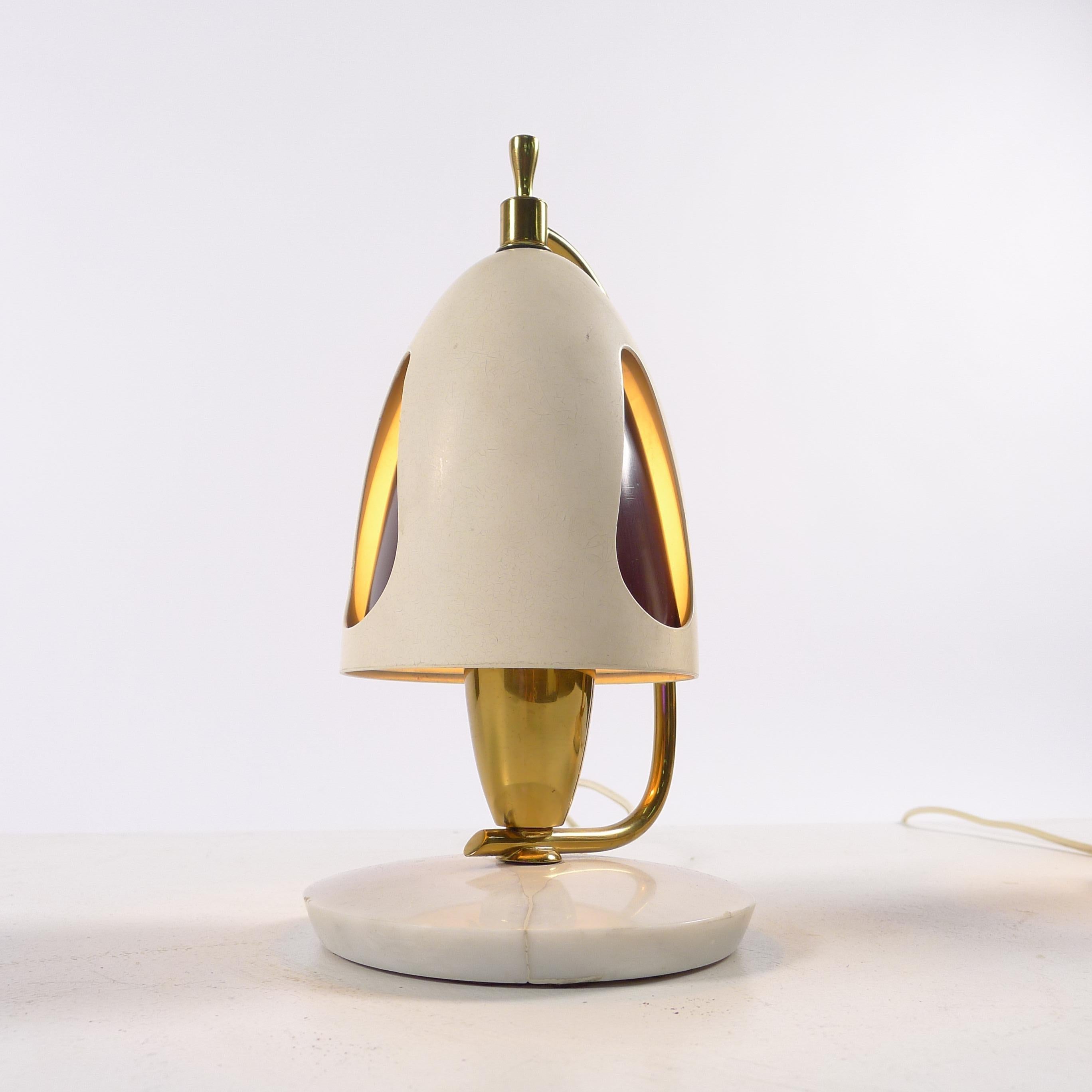 Angelo Lelii per Arredoluce, Coppia di lampade da tavolo italiane, modello 12398, 1952 in vendita 3