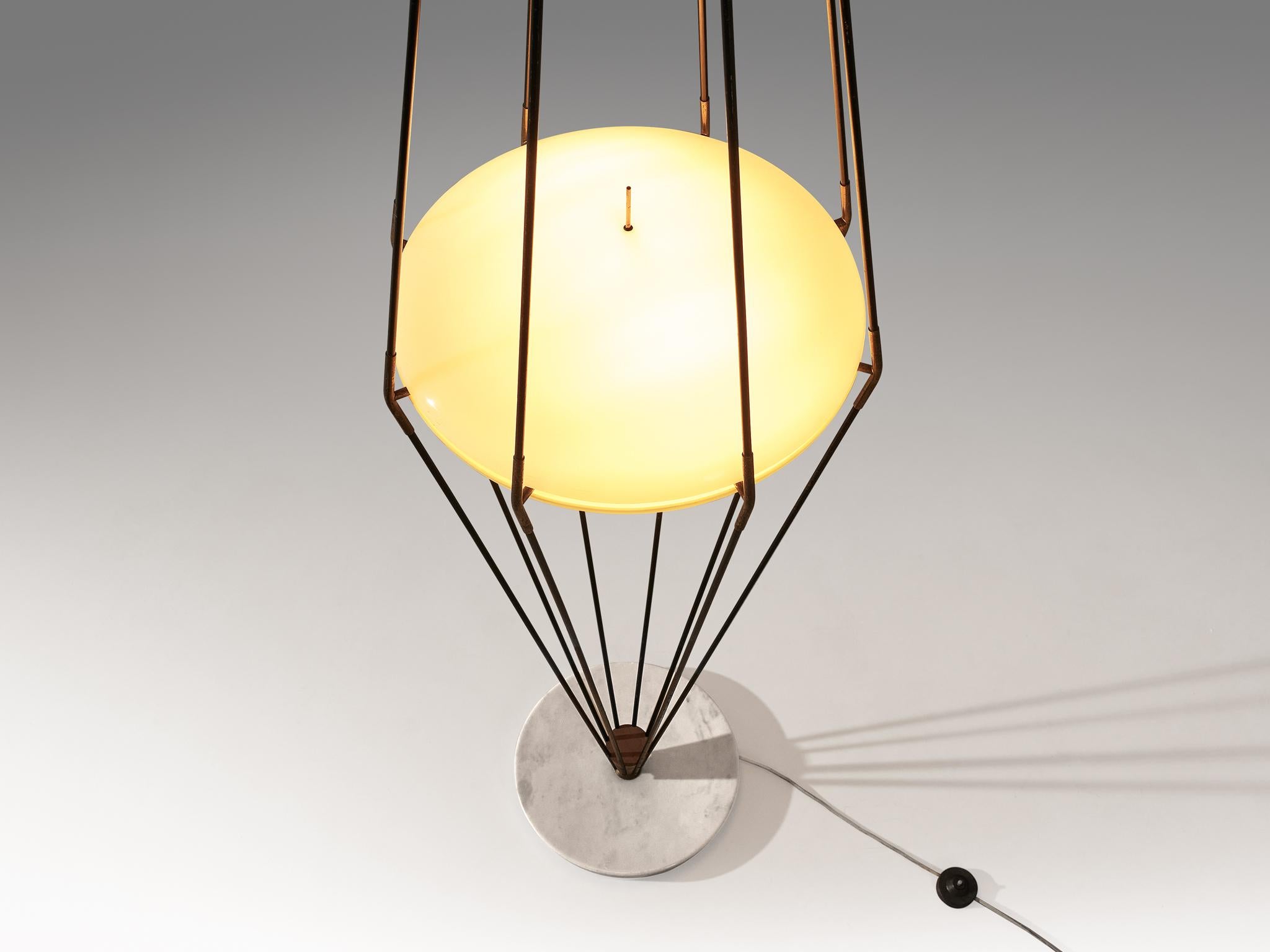 Angelo Lelii for Arredoluce 'Siluro' Floor Lamp In Good Condition For Sale In Waalwijk, NL