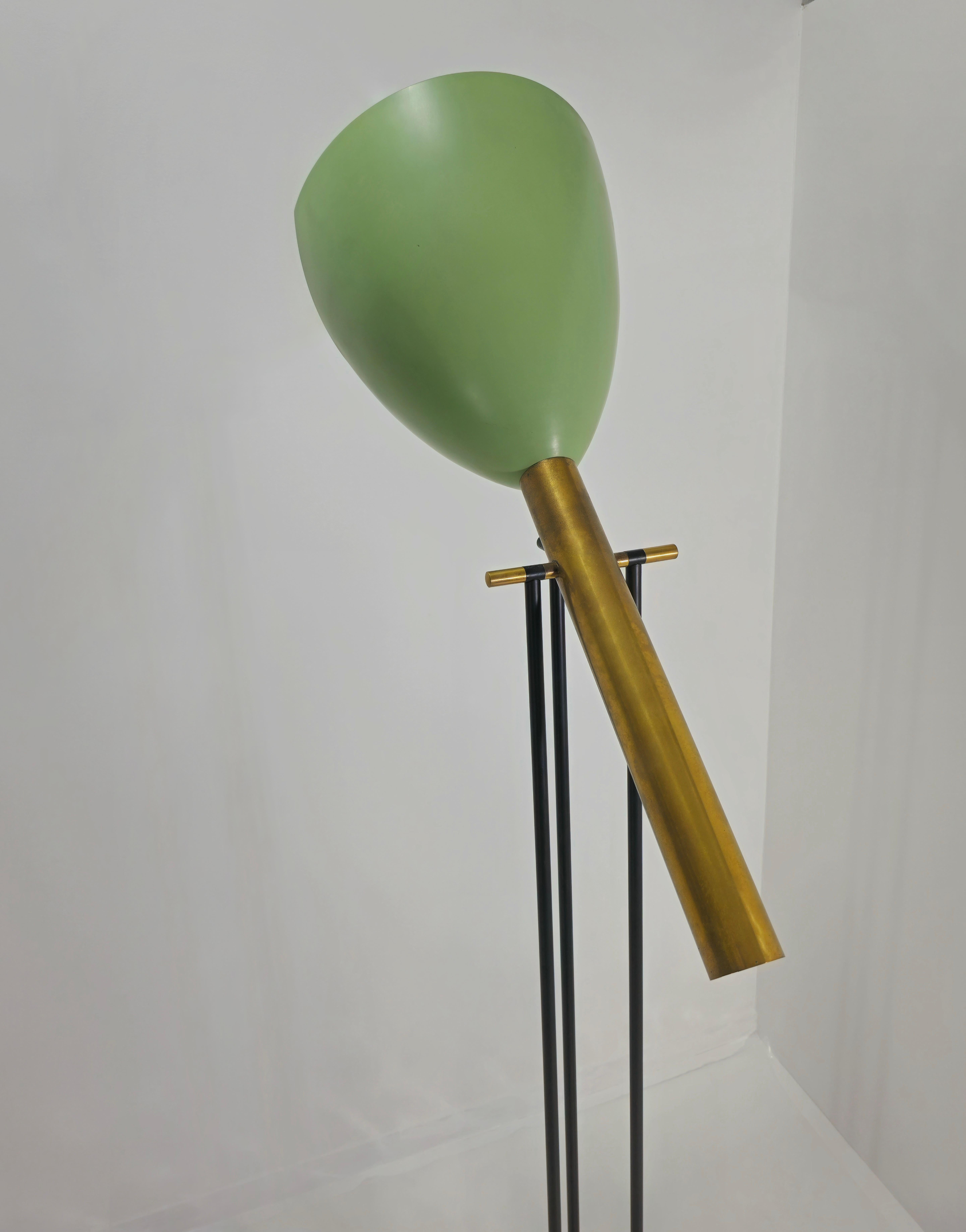 Angelo Lelii for Arredoluce ‘Televisione’ Floor Lamp in Brass and Aluminum 1956s In Good Condition For Sale In Palermo, IT