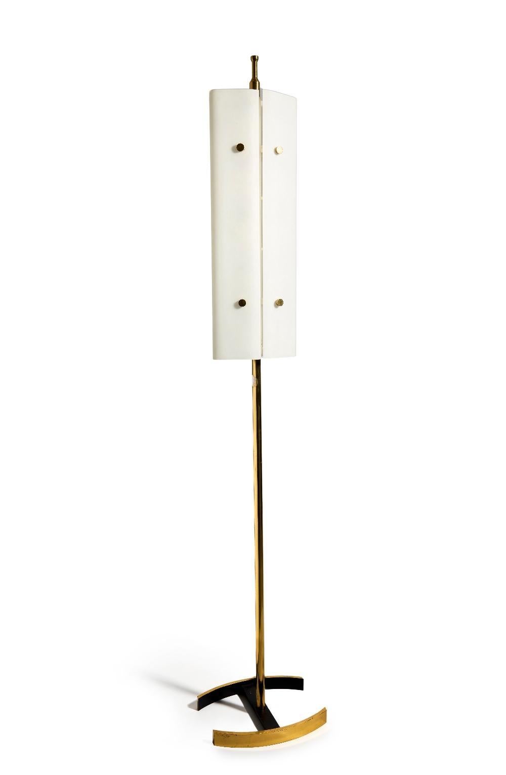 Angelo Lelii Lámpara de pie de cristal opalino, Italia 1950 Moderno en venta