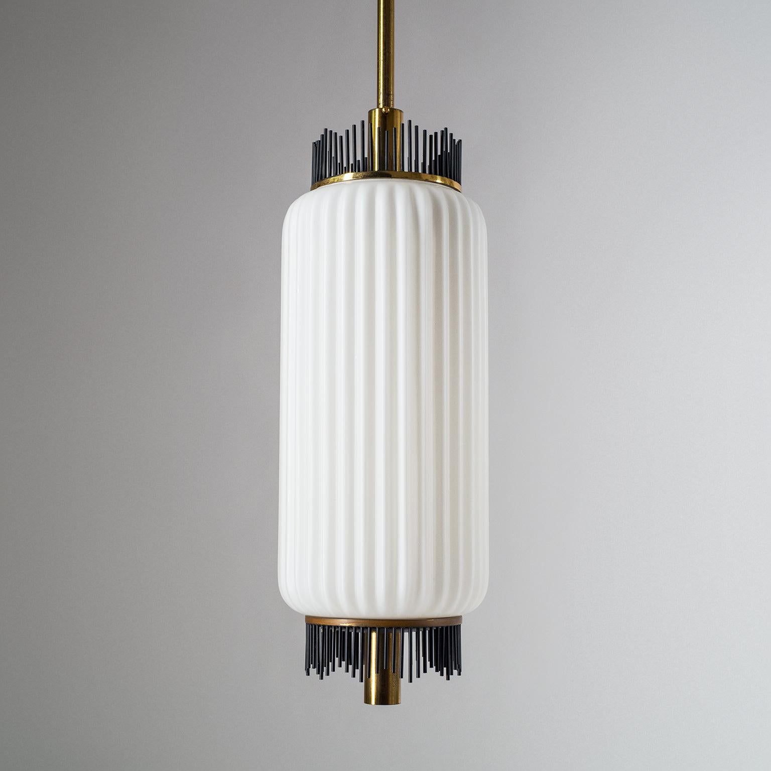 Lacquered Angelo Lelii Pendant for Arredoluce, circa 1959, Brass and Ribbed Satin Glass