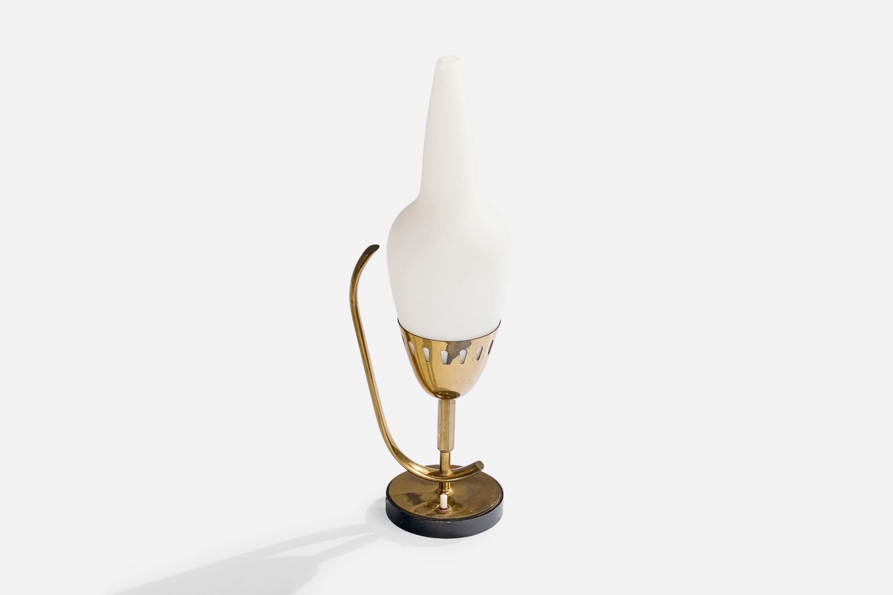 Mid-Century moderno Angelo Lelii, Lampada da tavolo, Ottone, Metallo, Vetro, Italia, anni '50 in vendita