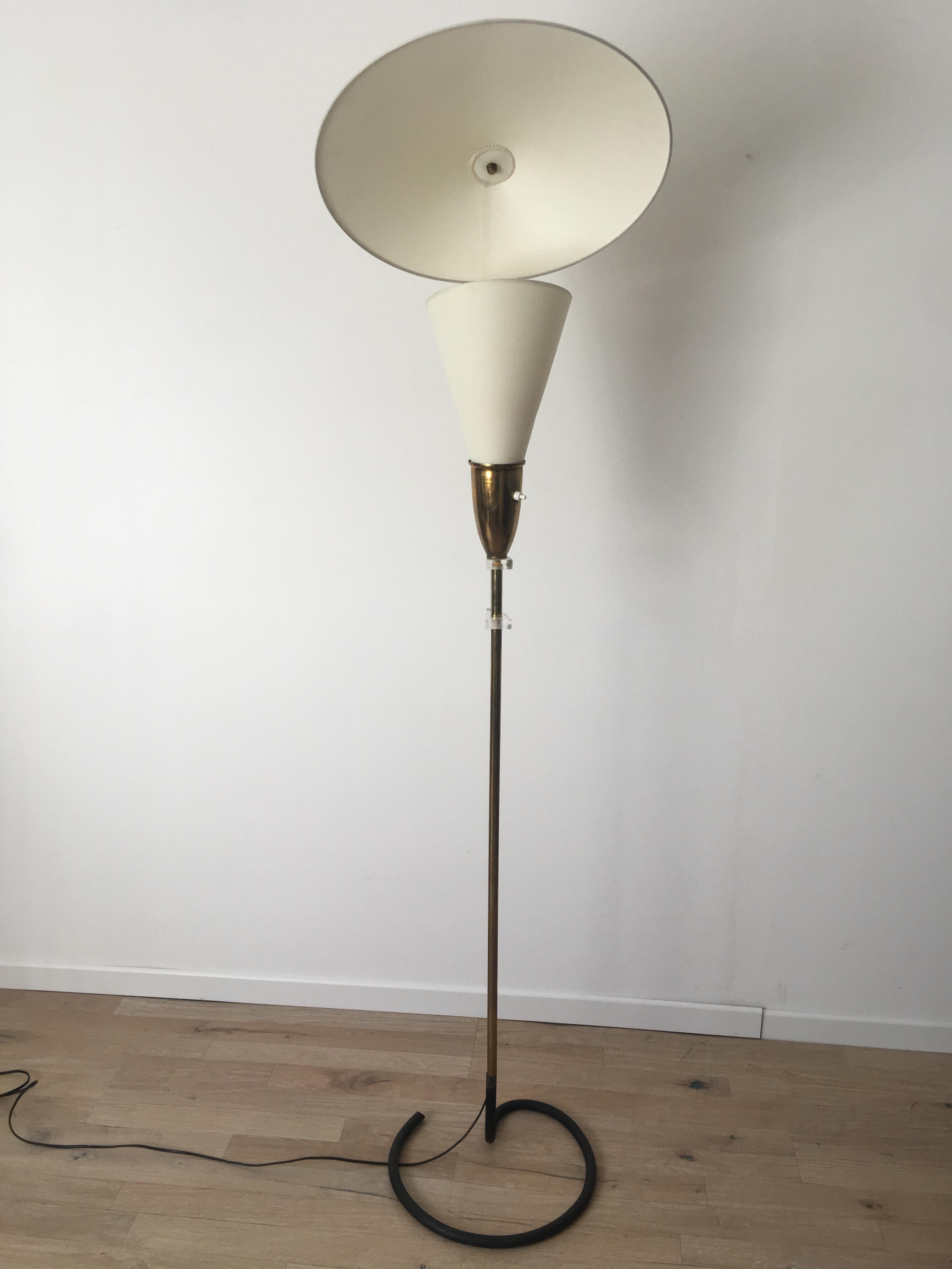 Italian Angelo Lelli Attributed Brass and Plexiglass Floor Lamp, Arredoluce, Italy 1950s For Sale