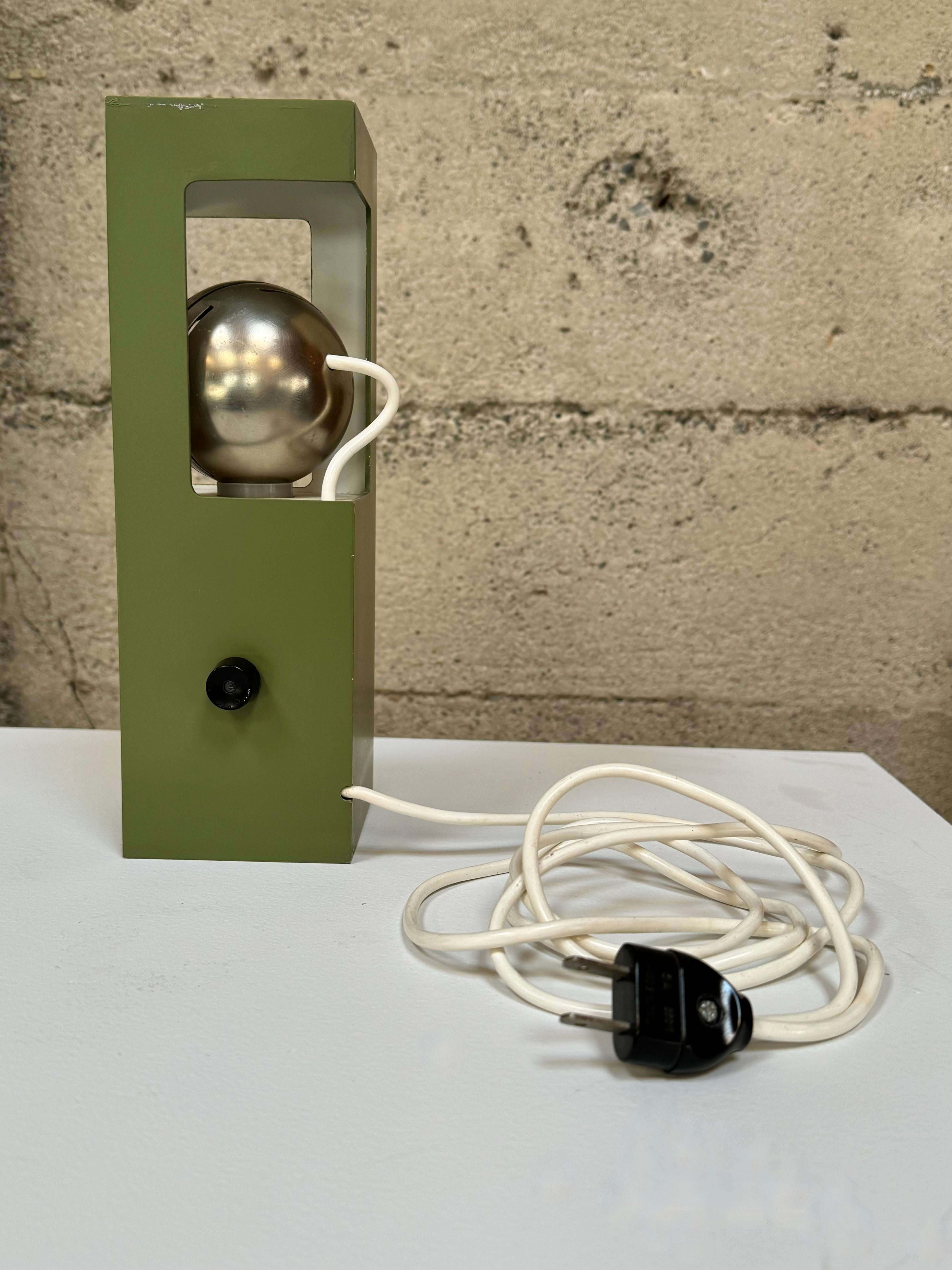 Angelo Lelli für Arredoluce, Eye Ball-Tischlampe, Modell 14005, um 1967 (Stahl) im Angebot