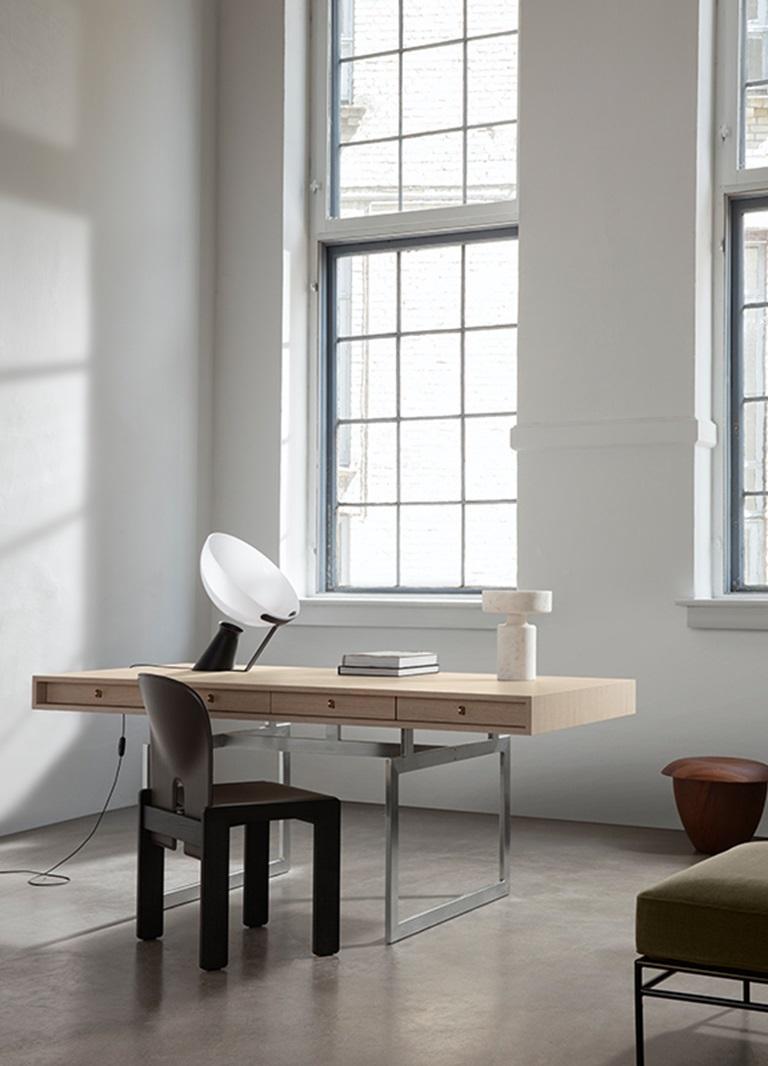 Aluminium Lampe de table Aida pour Karakter, Angelo Mangiarotti, 1988 en vente
