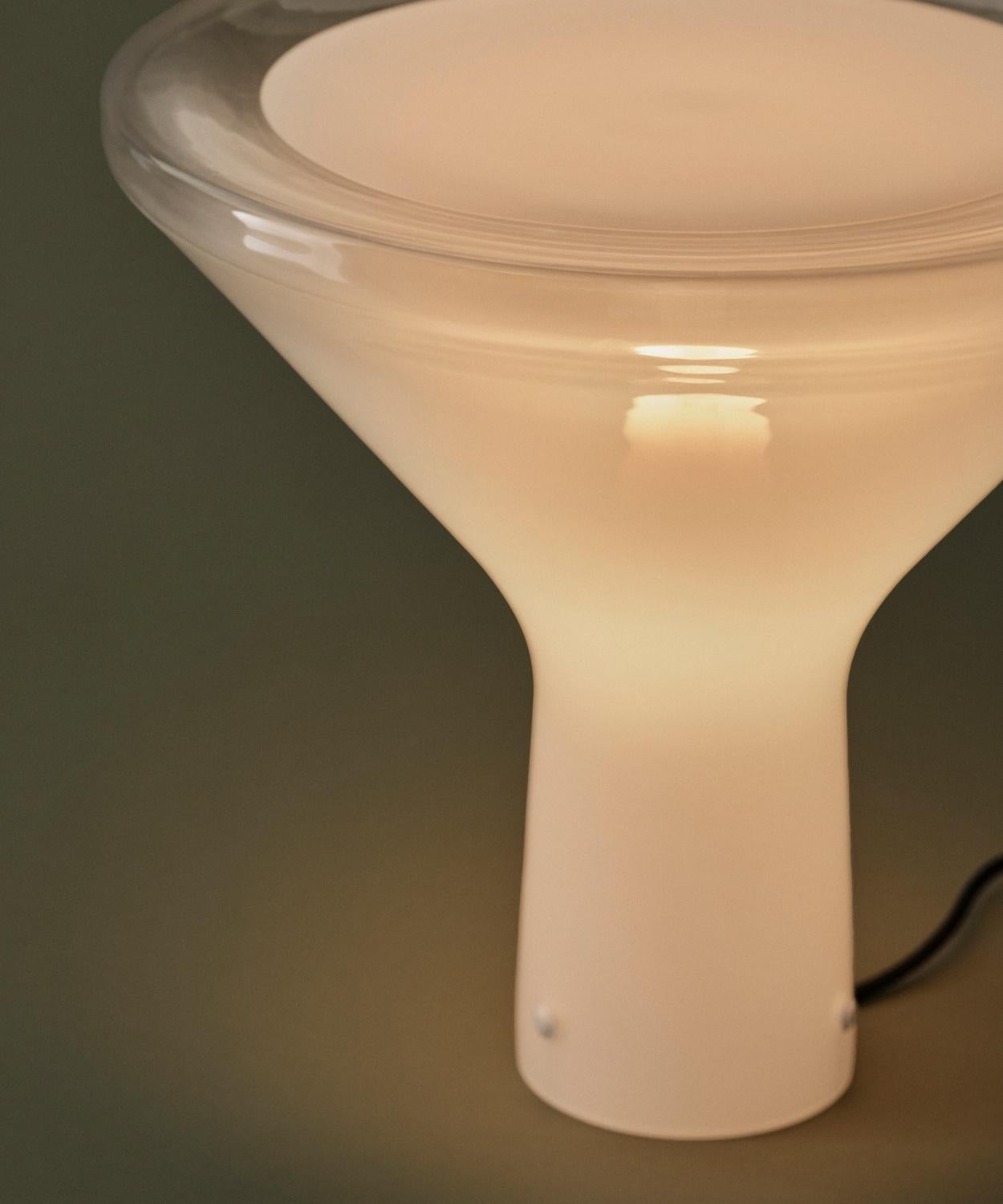 Angelo Mangiarotti Acceslsa Table Lamp for Karakter For Sale 3