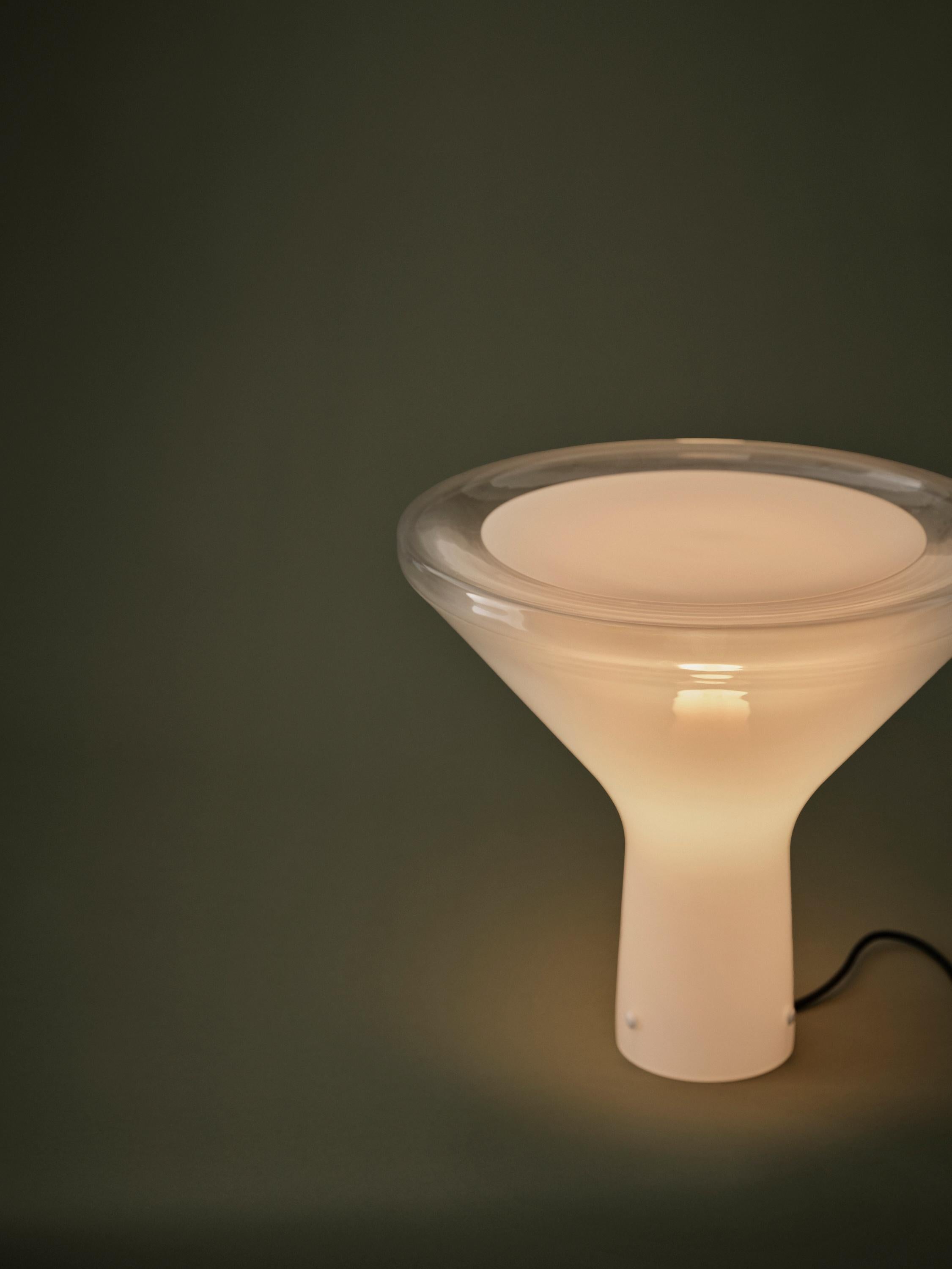 Angelo Mangiarotti Acceslsa Table Lamp for Karakter For Sale 4