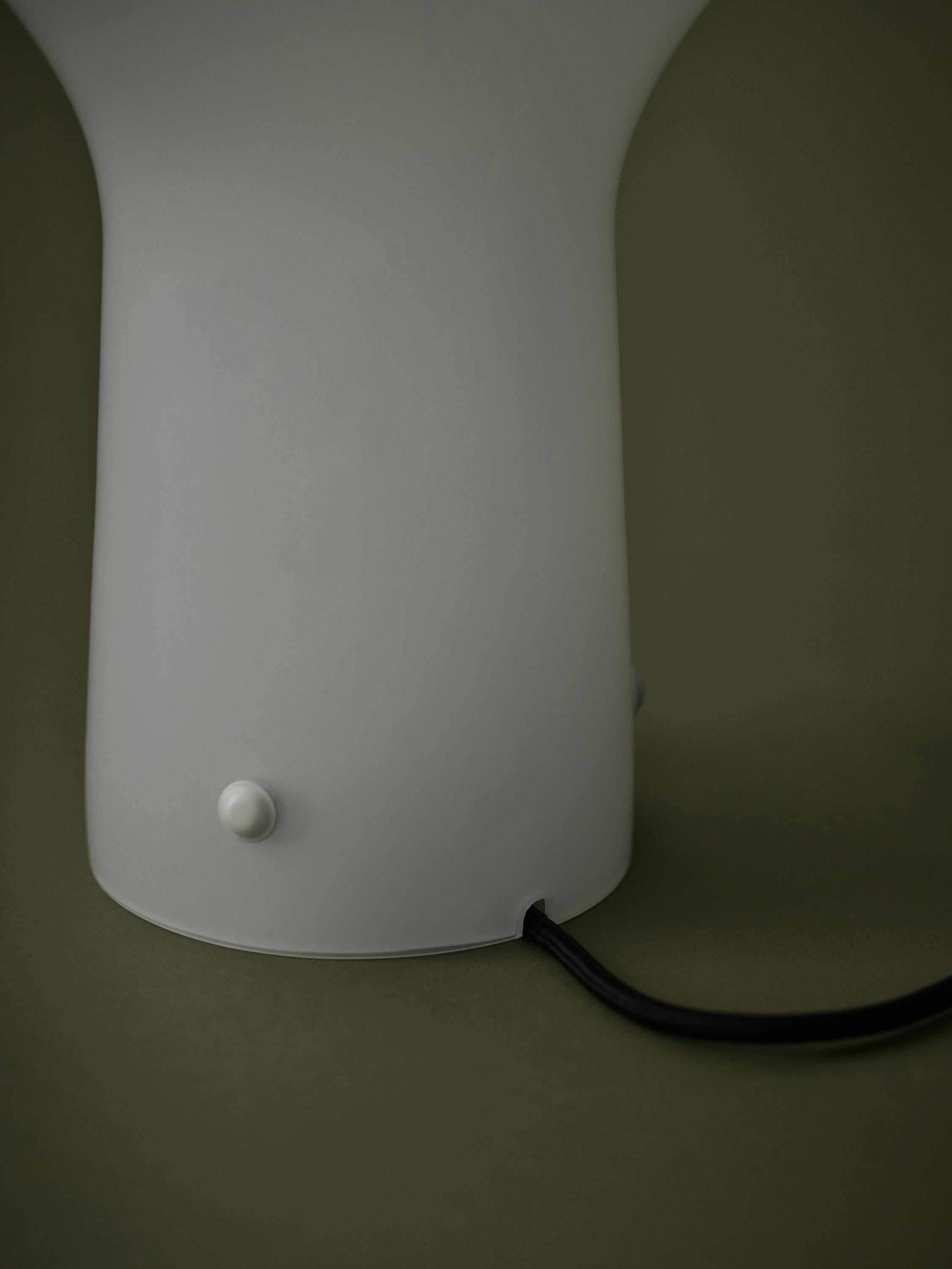 Angelo Mangiarotti Acceslsa Table Lamp for Karakter For Sale 2
