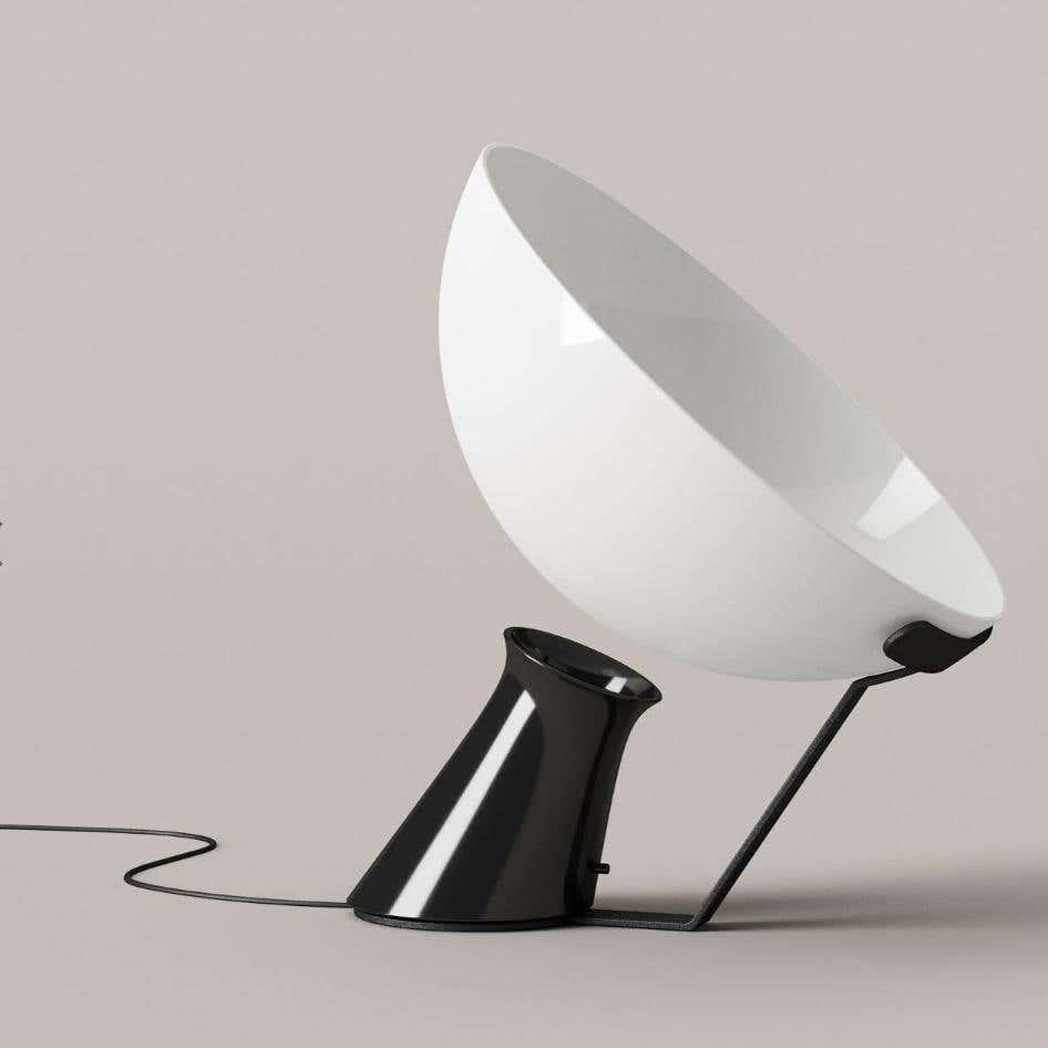 Angelo Mangiarotti 'Aida' Aluminium and Glass Table Lamp by Karakter For Sale 1