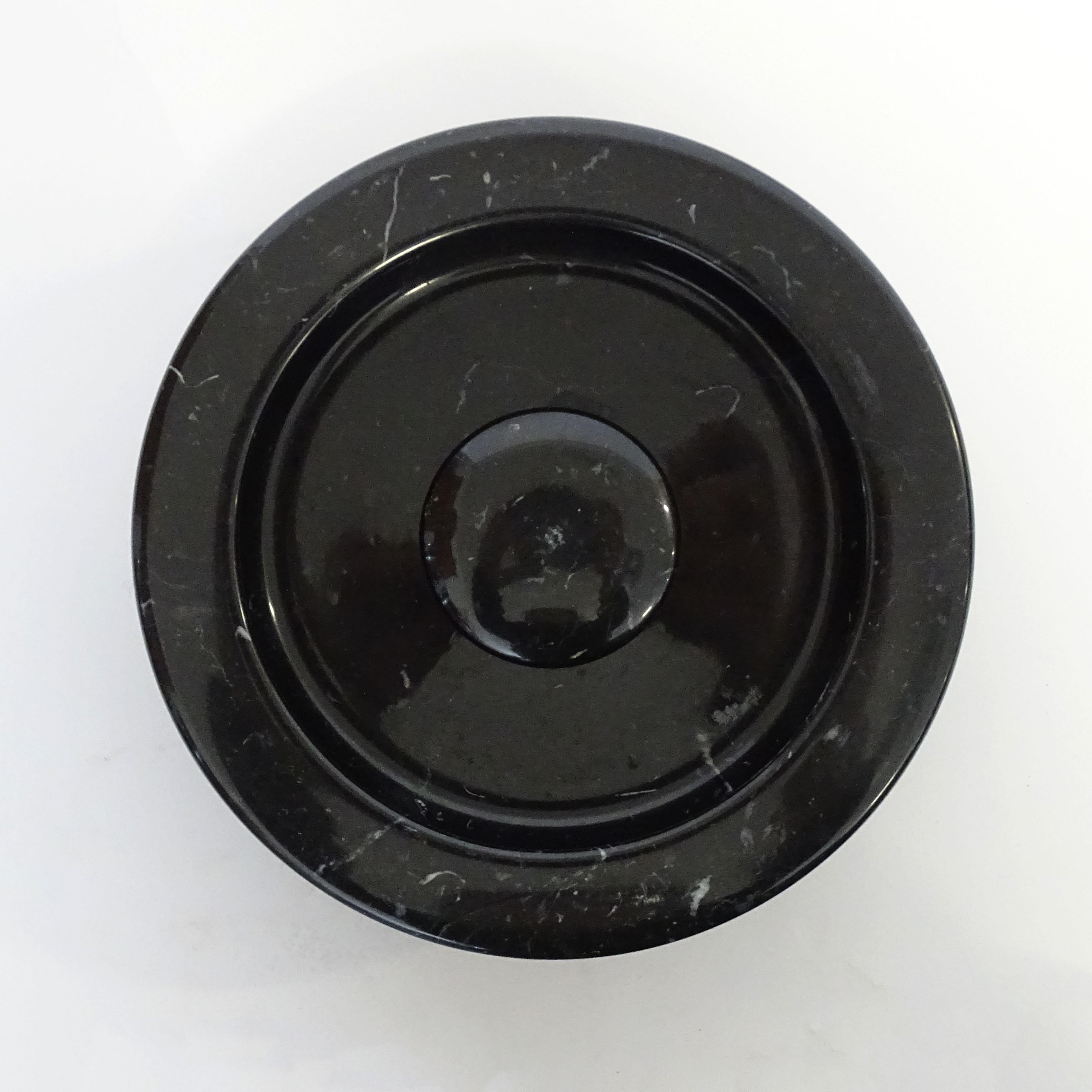 Mid-20th Century Angelo Mangiarotti Black Marble Ashtray for Knoll, Italy 1960s For Sale
