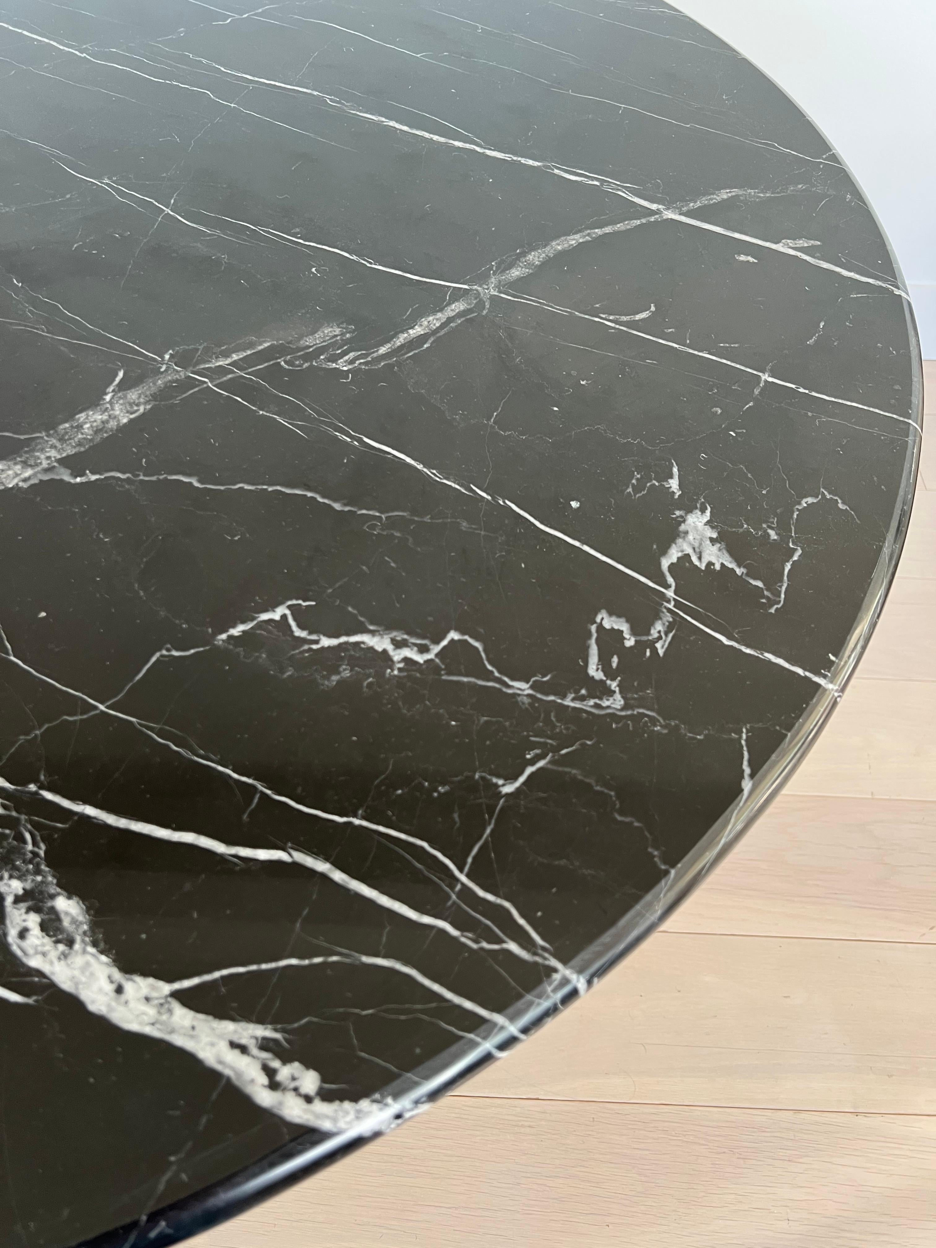 Angelo Mangiarotti Black Marble Pedastal Dining Table, 1970's 3