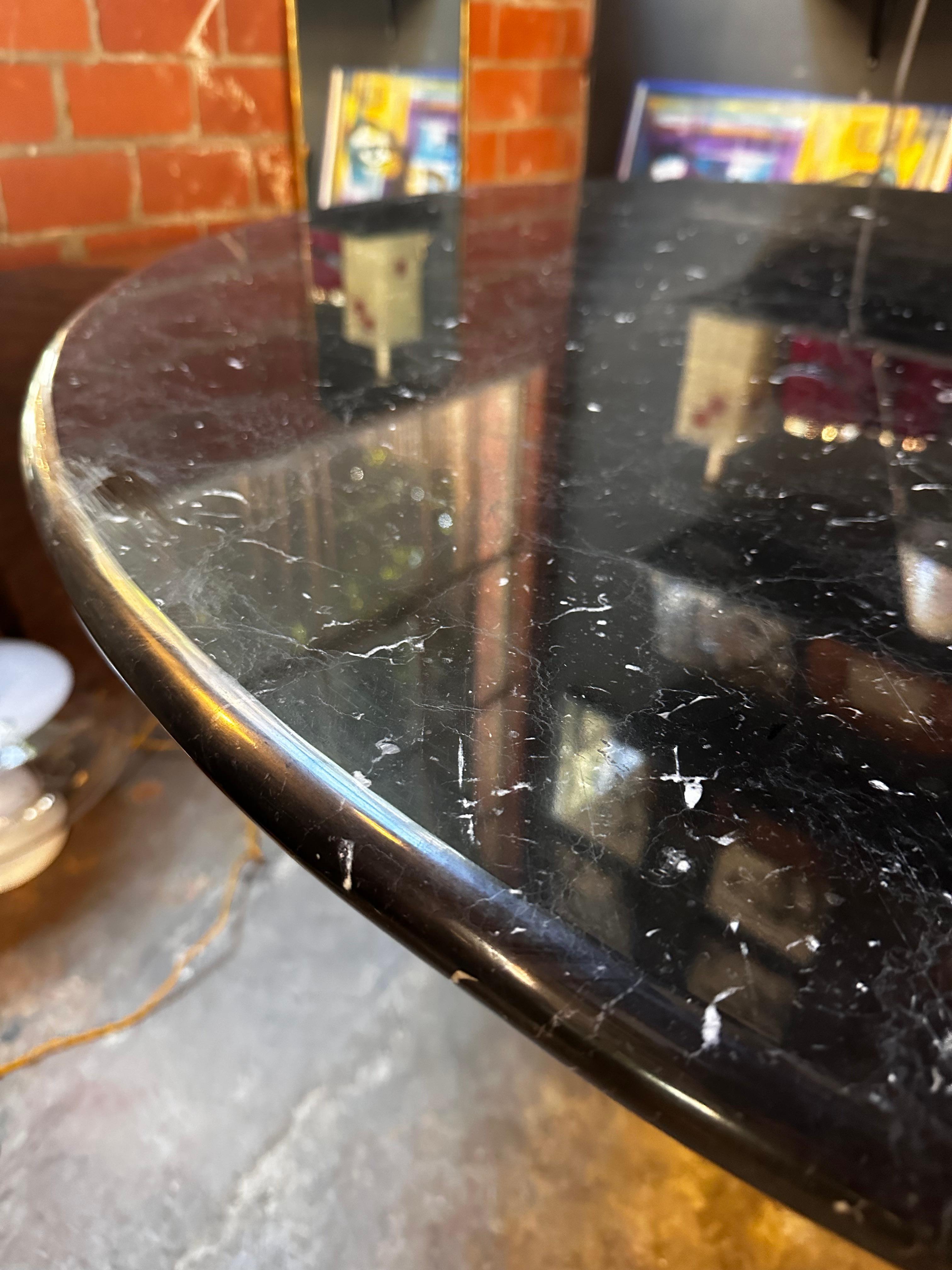 Angelo Mangiarotti Black Marquina Marble Round Dining Table, 1970s For Sale 2
