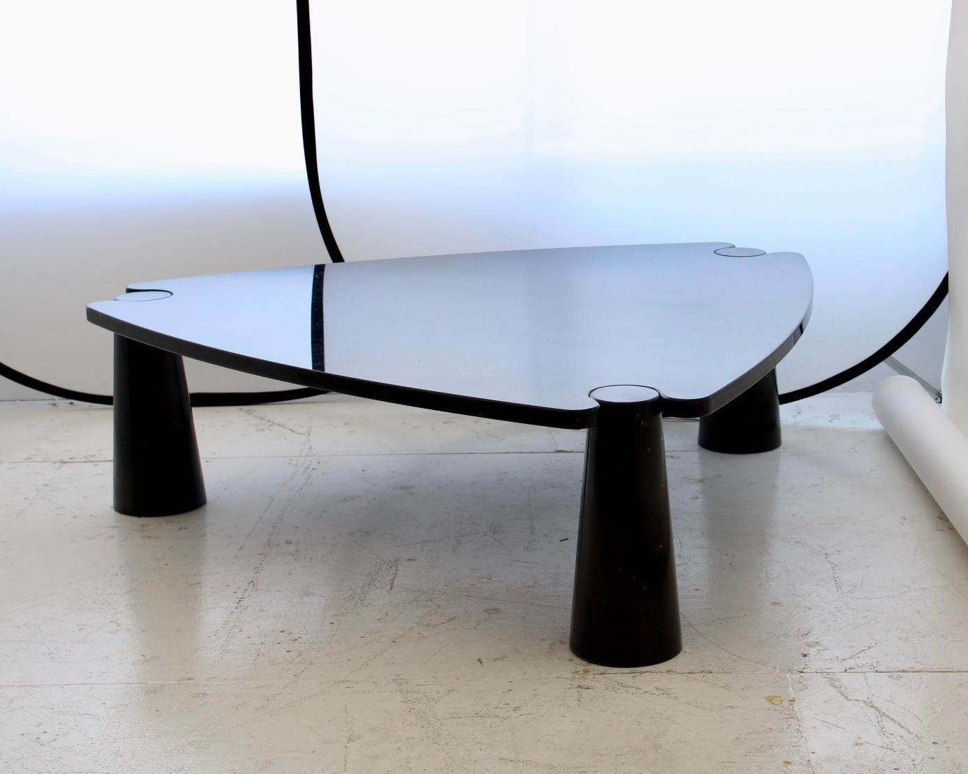 Angelo Mangiarotti Black Marquina Marble Triangular Eros Collection Coffee Table For Sale 4
