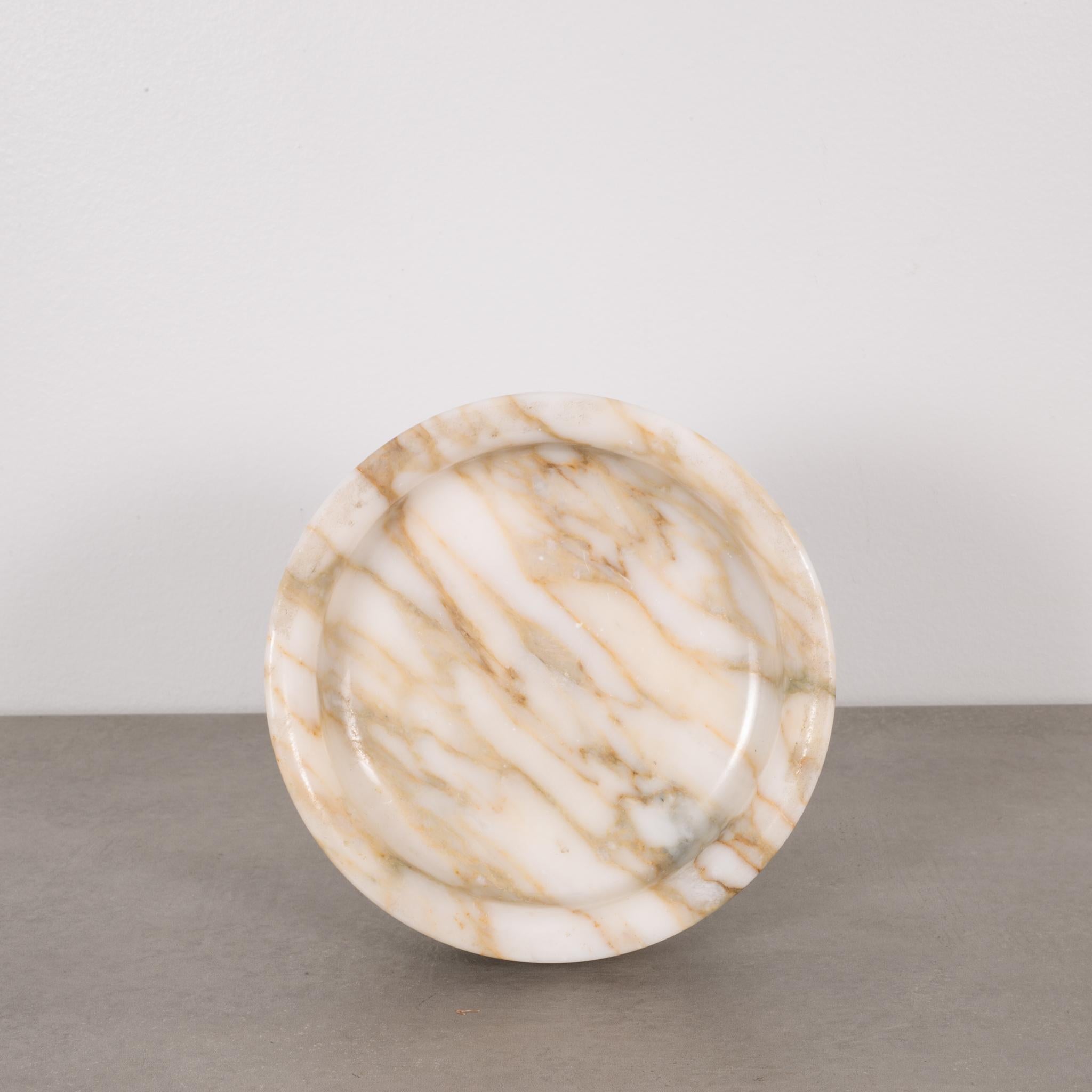 Angelo Mangiarotti Calacatta Marble Vase for Knoll International, circa 1960 In Excellent Condition In San Francisco, CA