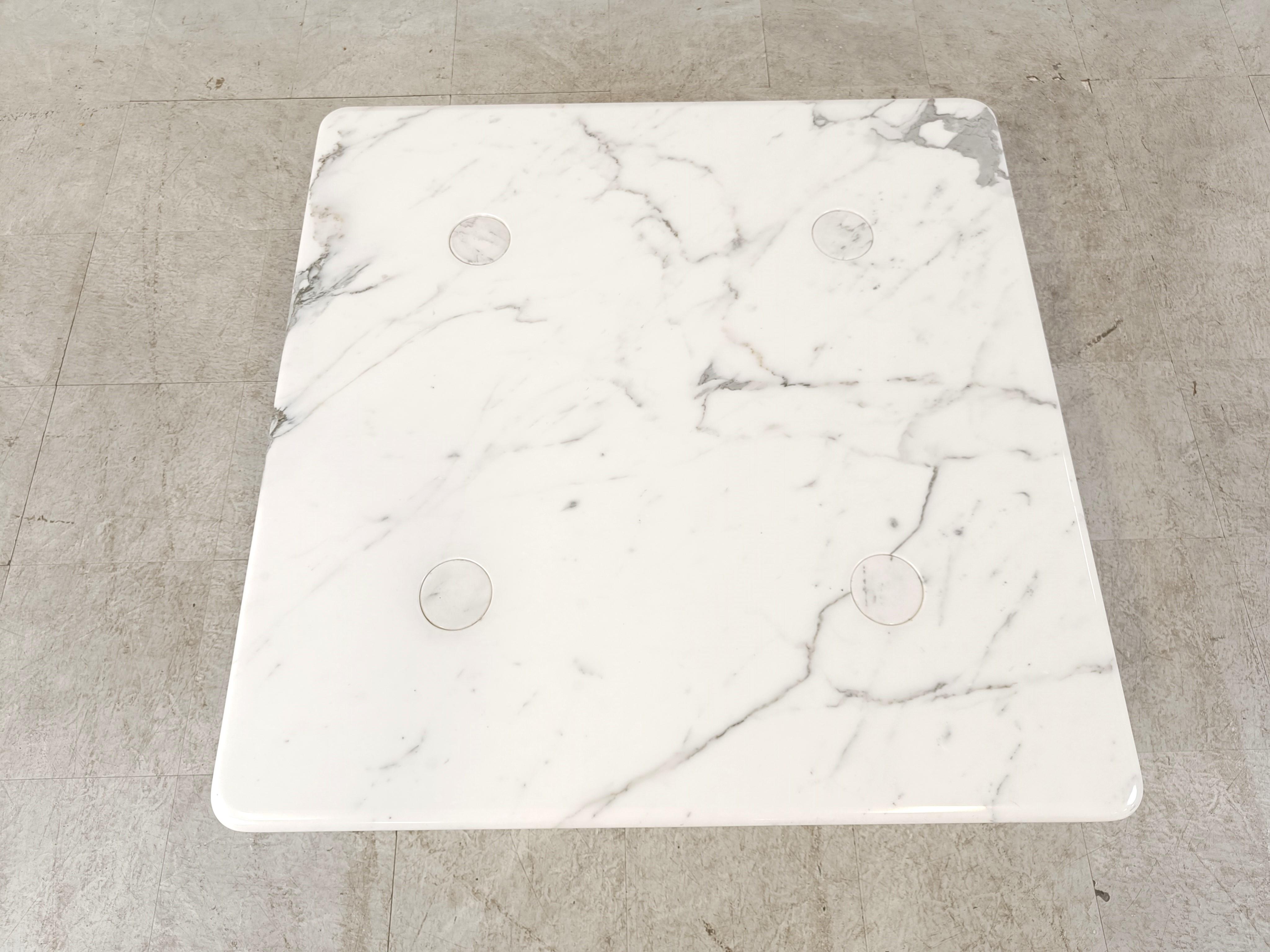 Angelo Mangiarotti carrara marble Coffee Table for Up&Up, Italy In Good Condition For Sale In HEVERLEE, BE