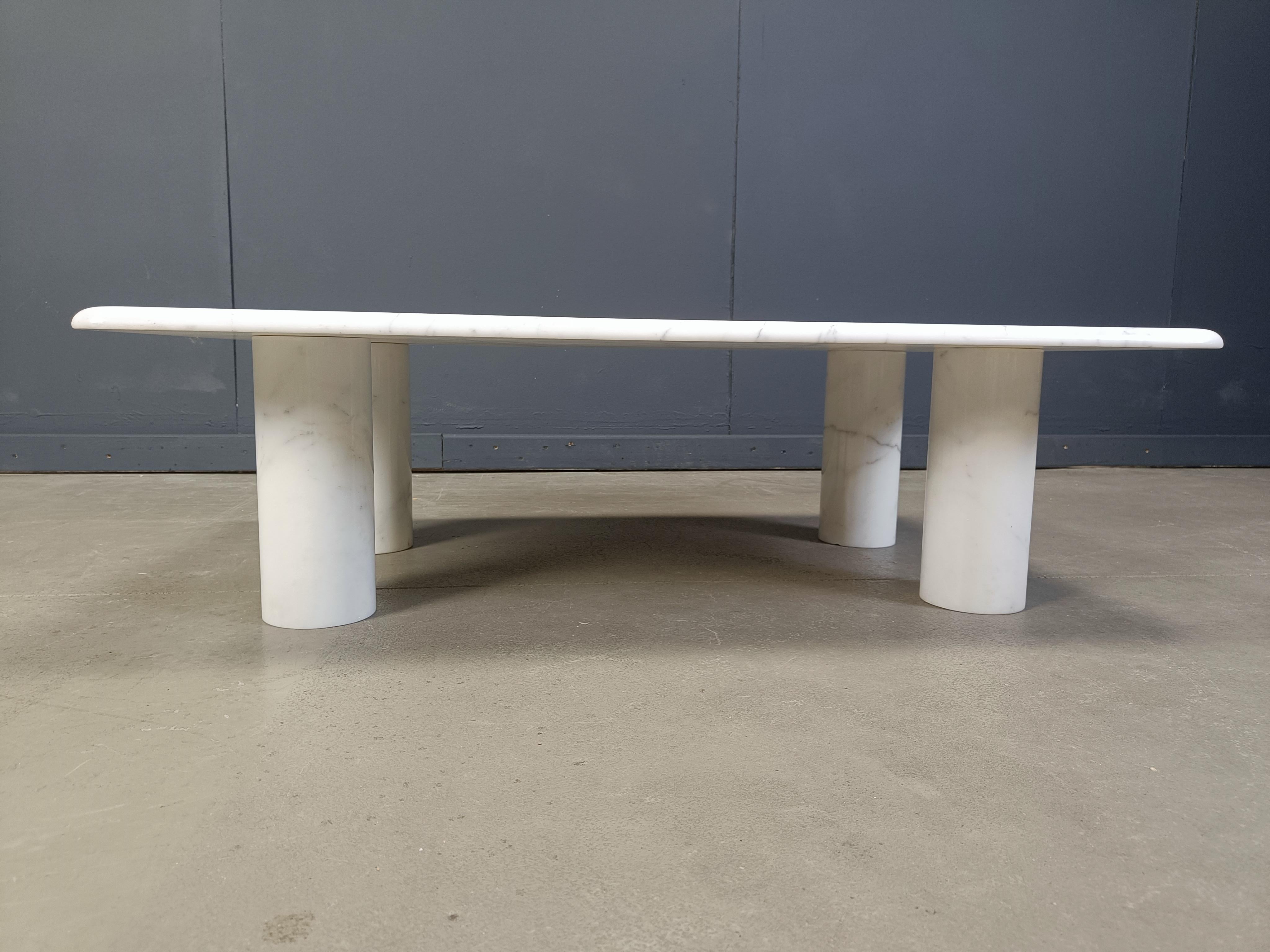 Table basse en marbre Carrara d'Angelo Mangiarotti pour Up&Up, Italie en vente 1