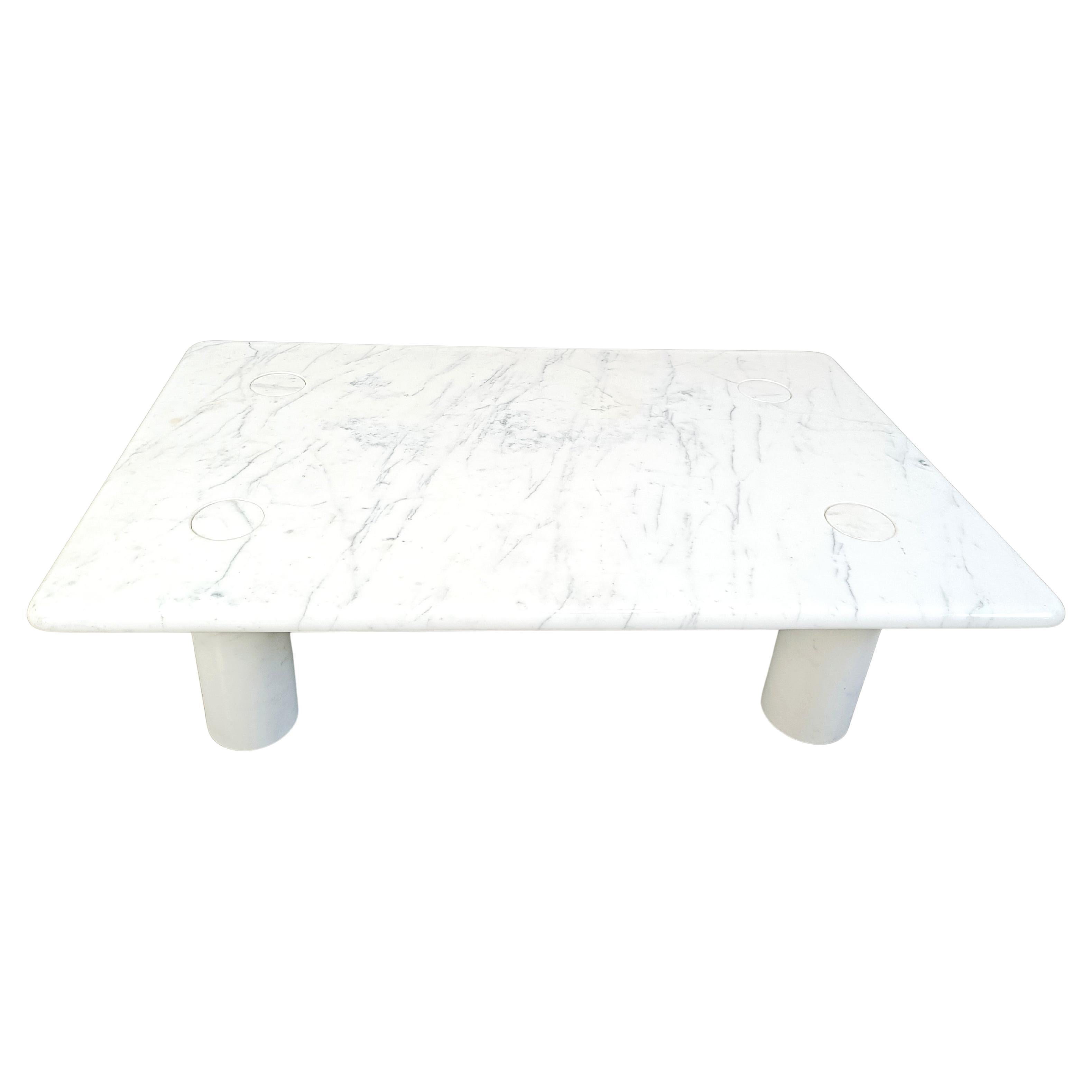 Angelo Mangiarotti, Couchtisch aus Carrara-Marmor für Up&Up, Italien
