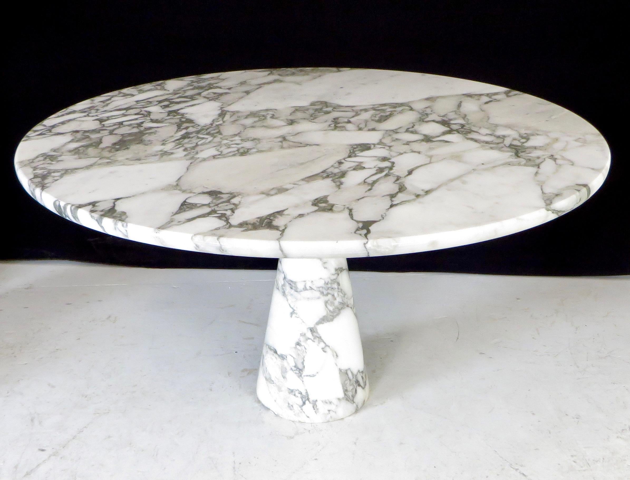 Angelo Mangiarotti Carrara Marble Dining Table Model M1 T70 In Good Condition In Chicago, IL