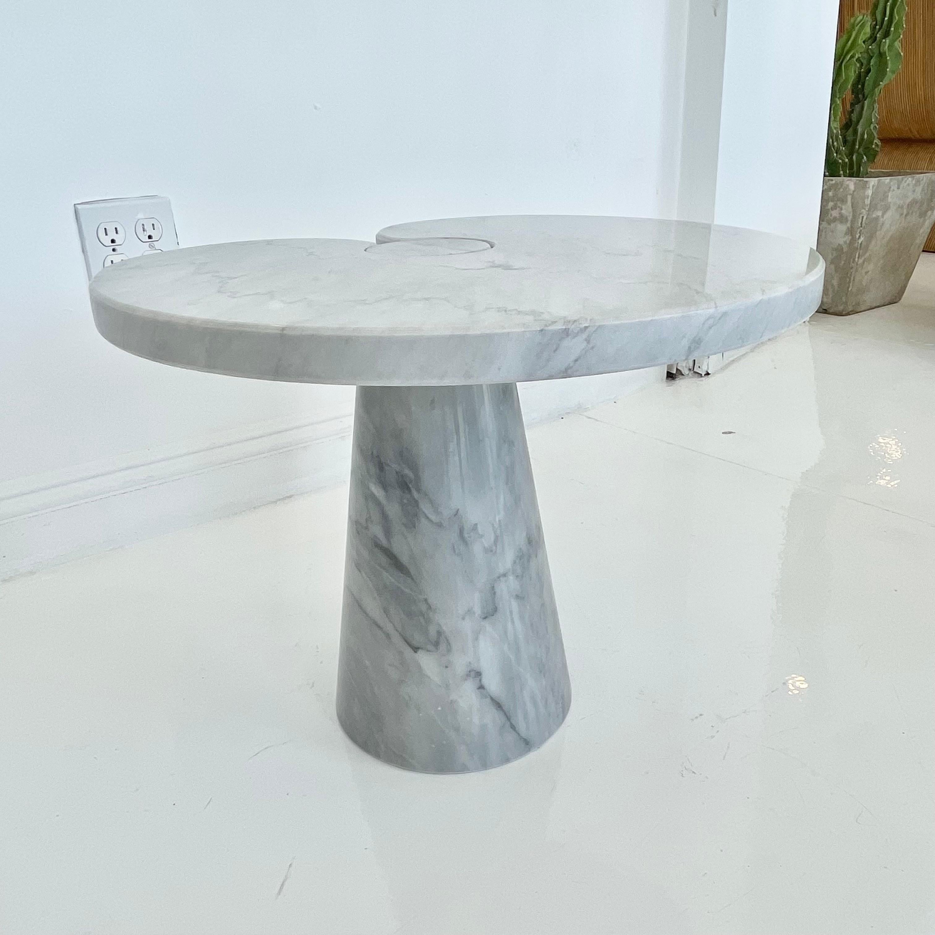 Angelo Mangiarotti Carrara Marble Eros Side Table, 1970 For Sale 1