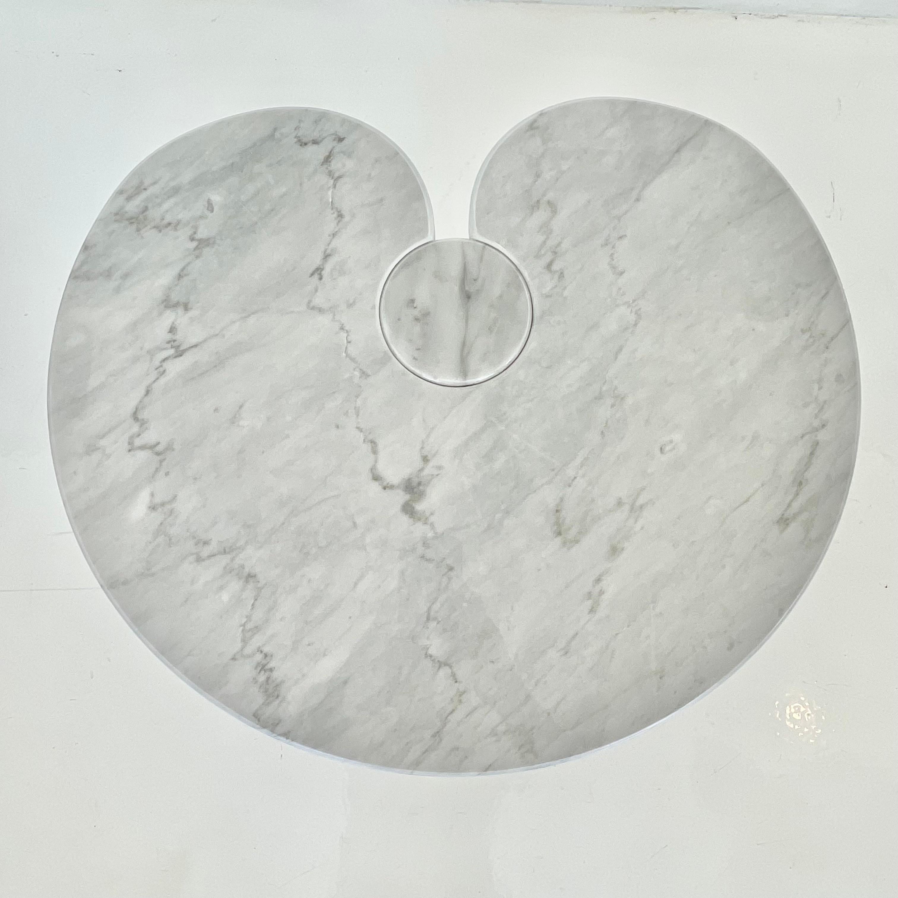 Angelo Mangiarotti, Eros-Beistelltisch aus Carrara-Marmor, 1970 im Angebot 3