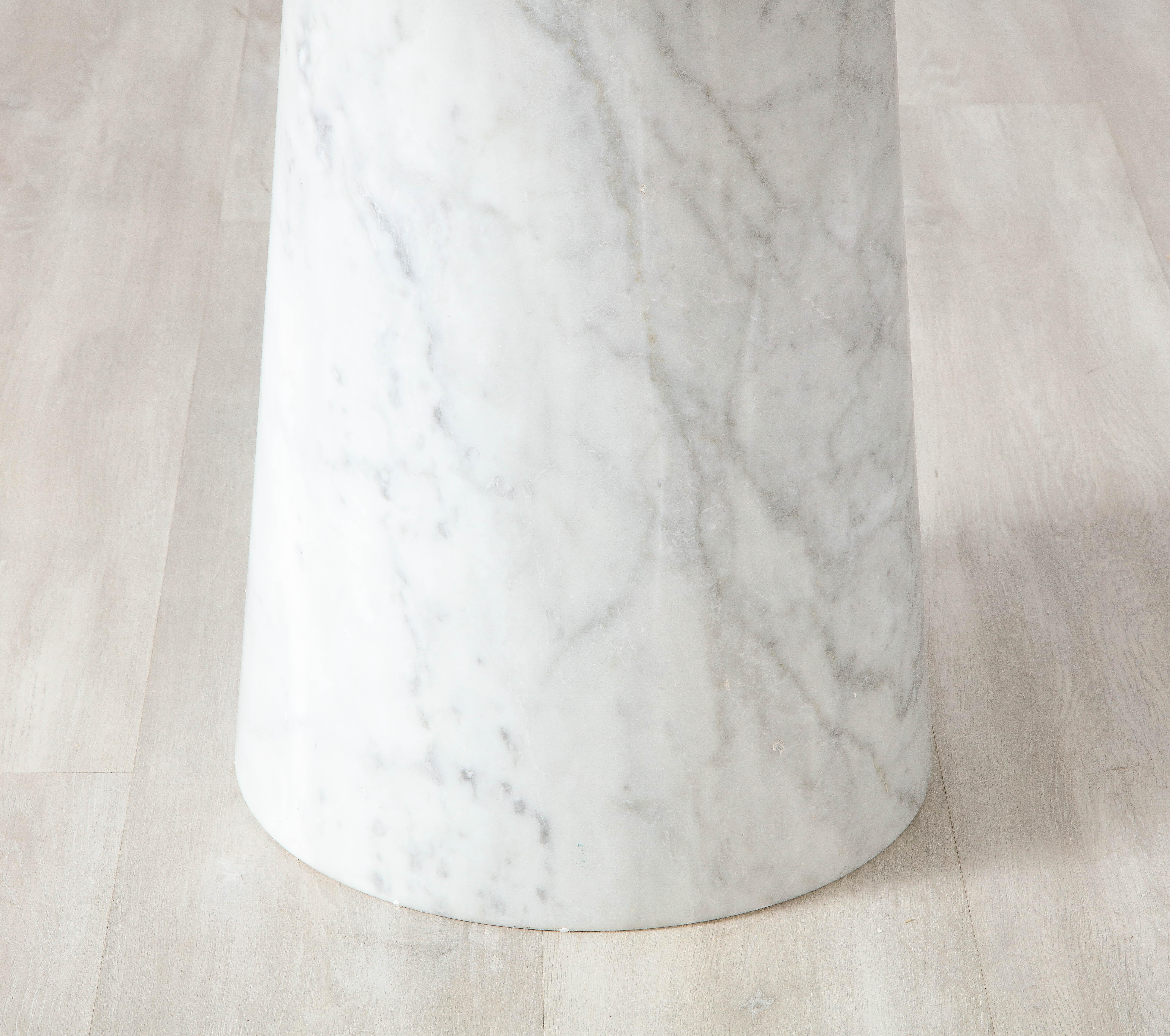 Angelo Mangiarotti Carrara Marble Pedestal Dining Table, Italian, 1970's In Good Condition For Sale In New York, NY