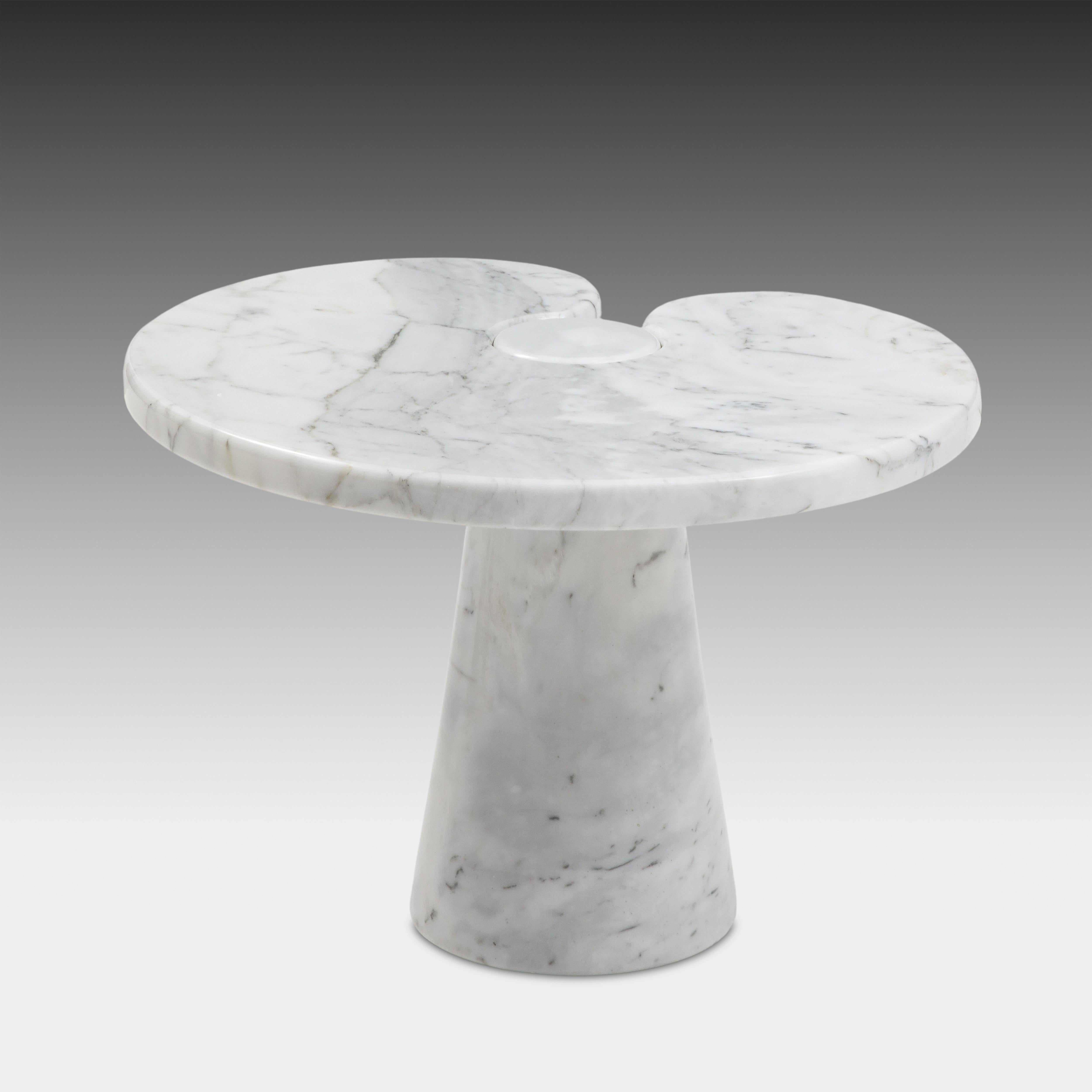 Angelo Mangiarotti Carrara Marble Side Table from 'Eros' Series, 1971 In Good Condition In New York, NY