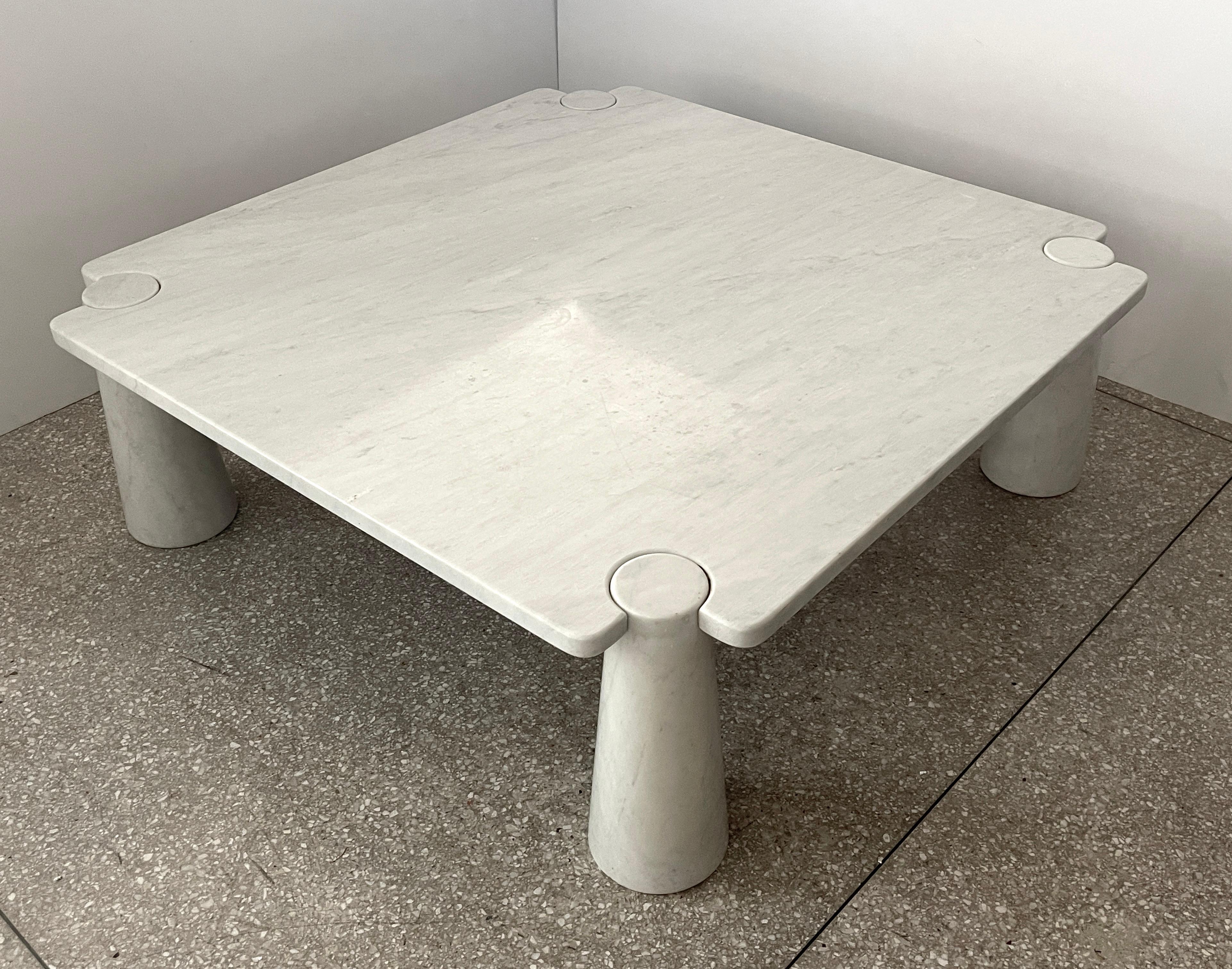 Angelo Mangiarotti Coffee Table In Good Condition For Sale In Beverly Hills, CA