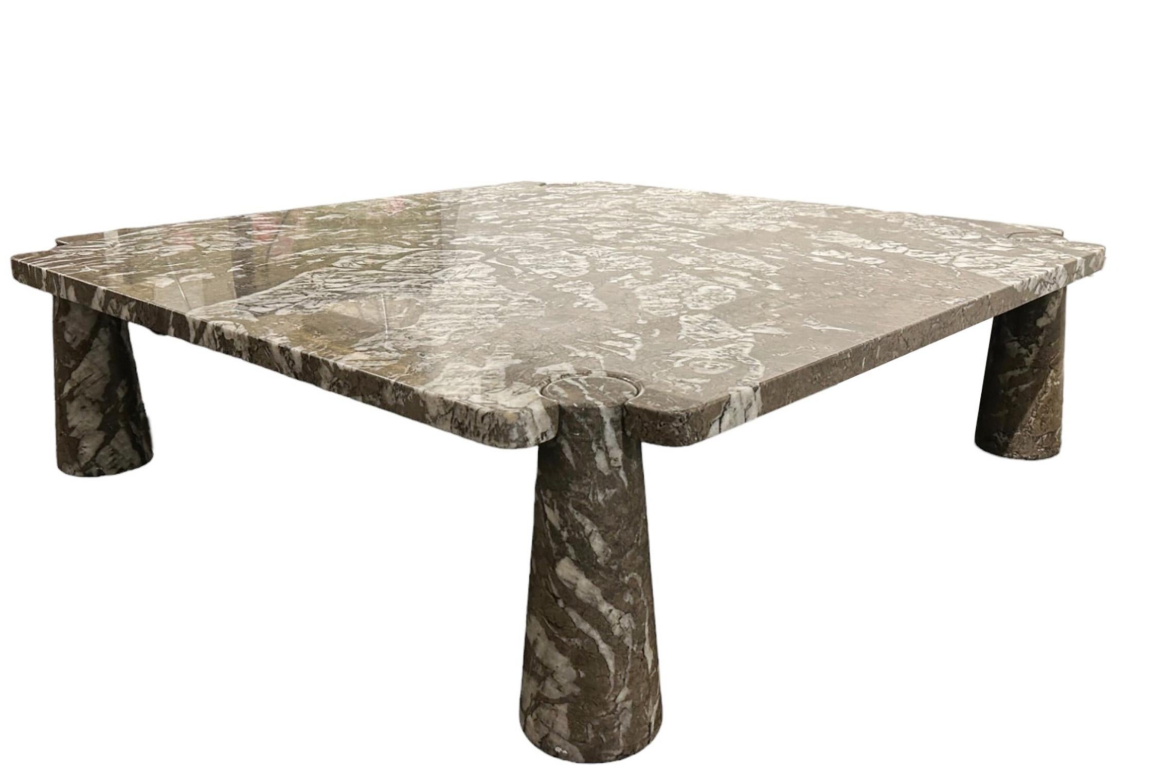 Milieu du XXe siècle Table basse Angelo Mangiarotti en vente