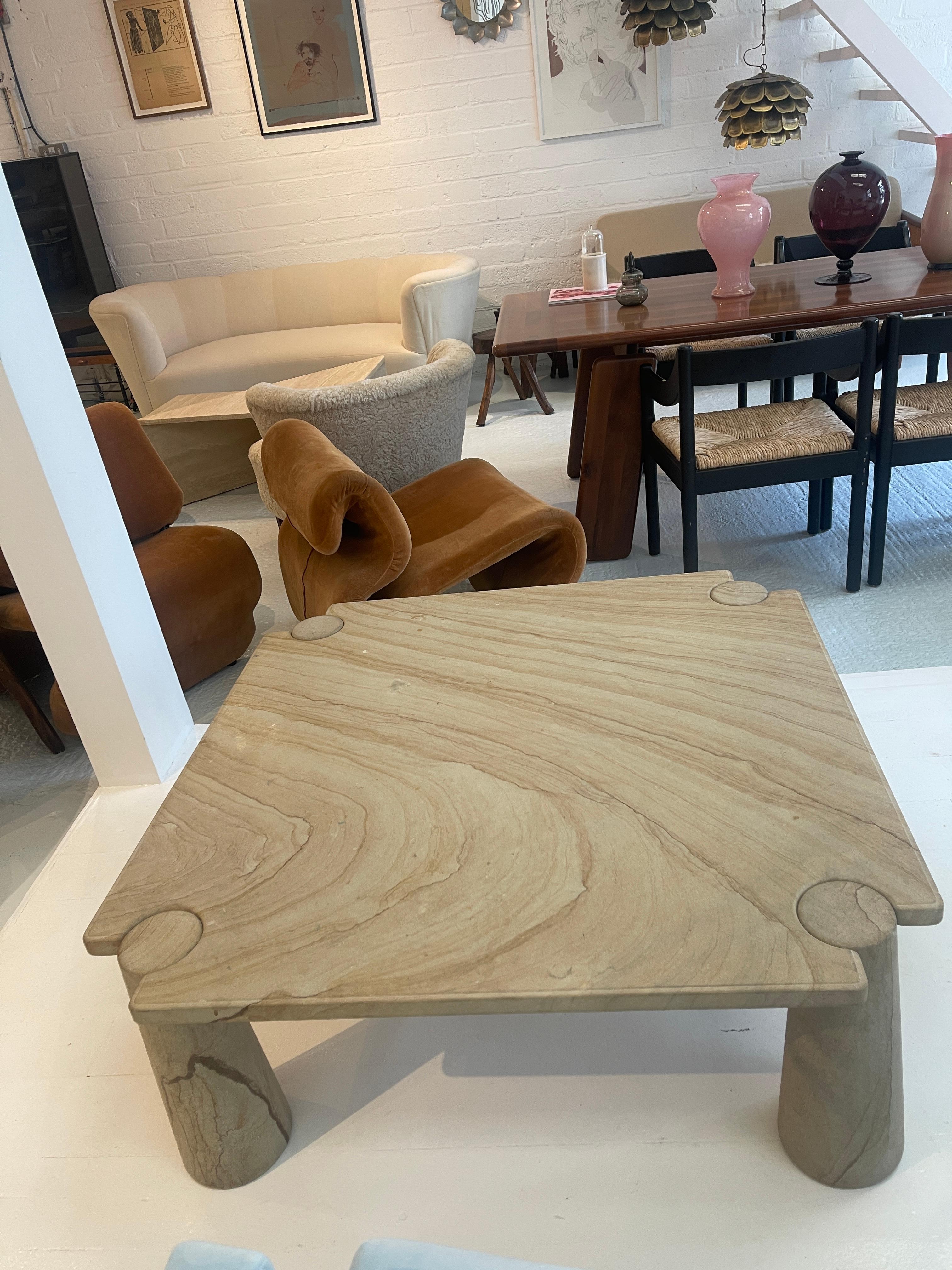 Angelo Mangiarotti Coffee Table from Eros Series Designed by Skipper In Good Condition For Sale In London, England