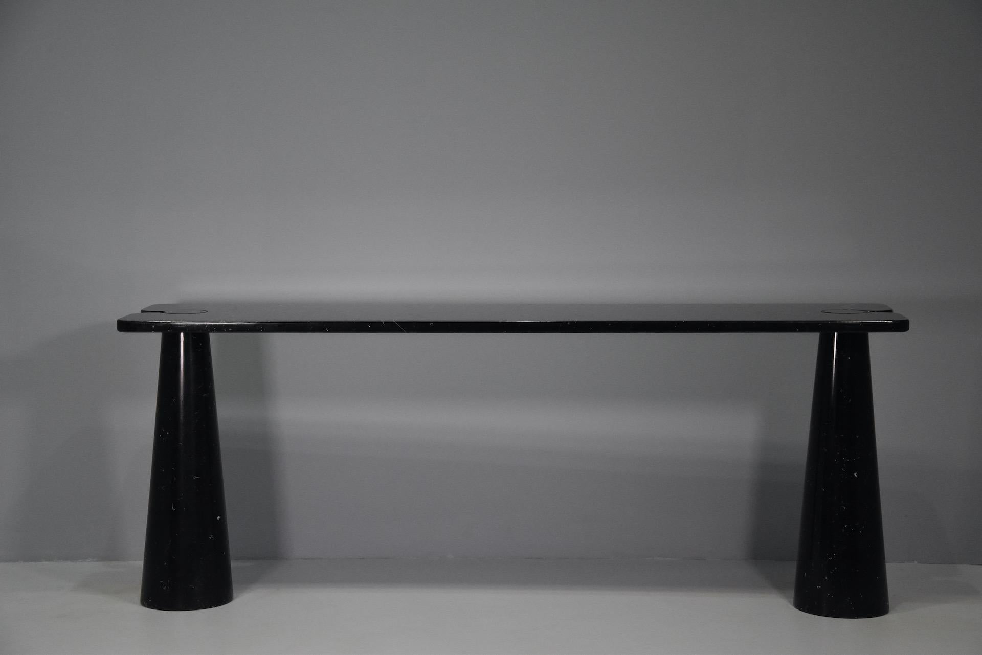 Angelo Mangiarotti console table Eros black marquina marble, Italy, circa 1975. The table is in wonderful condition with hardly any wear. No chips or cracks or major blemishes. Whit original label.
  