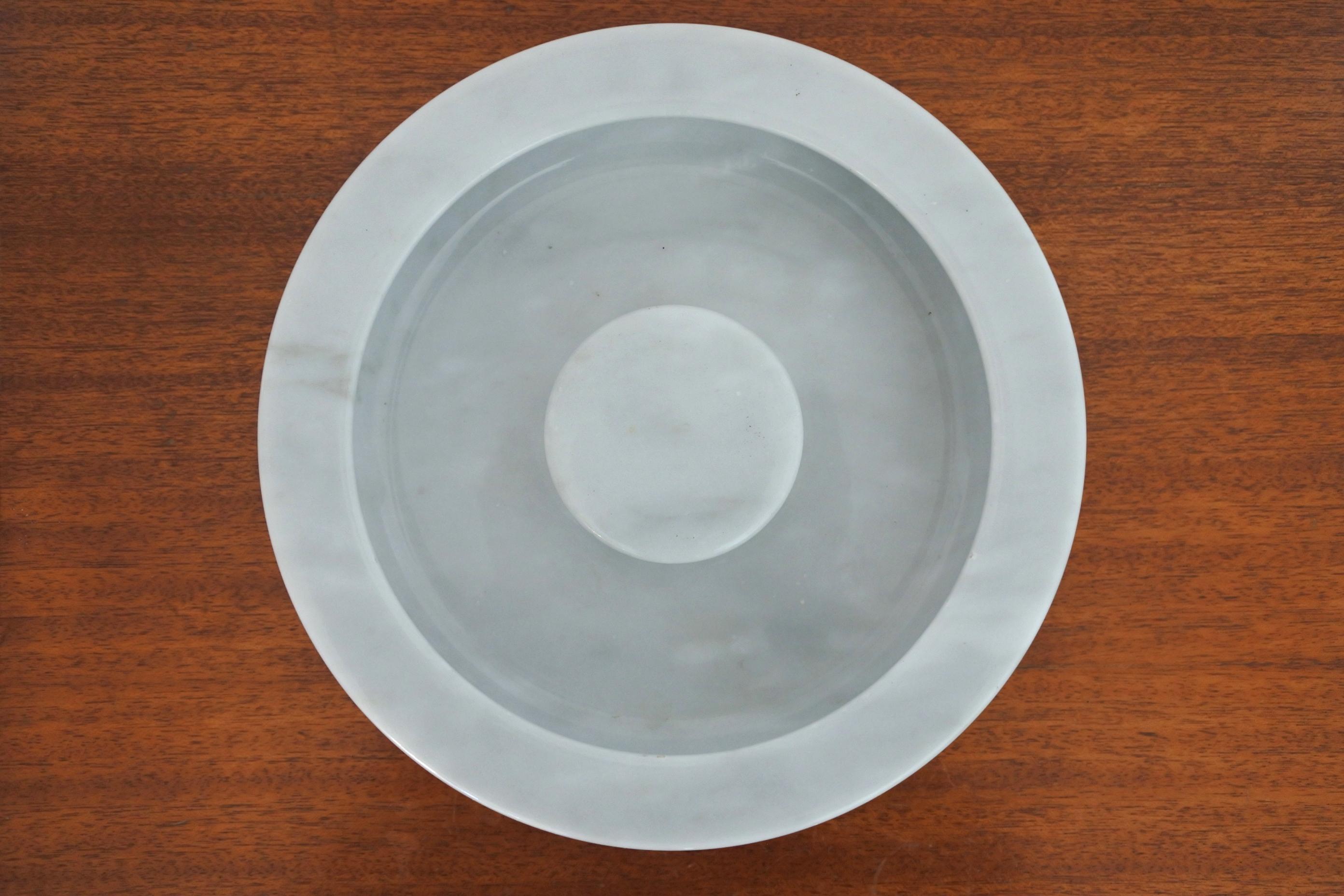 Italian Angelo Mangiarotti Decorative Marble Dish or Ashtray, Model 8532, Knoll, 1970s