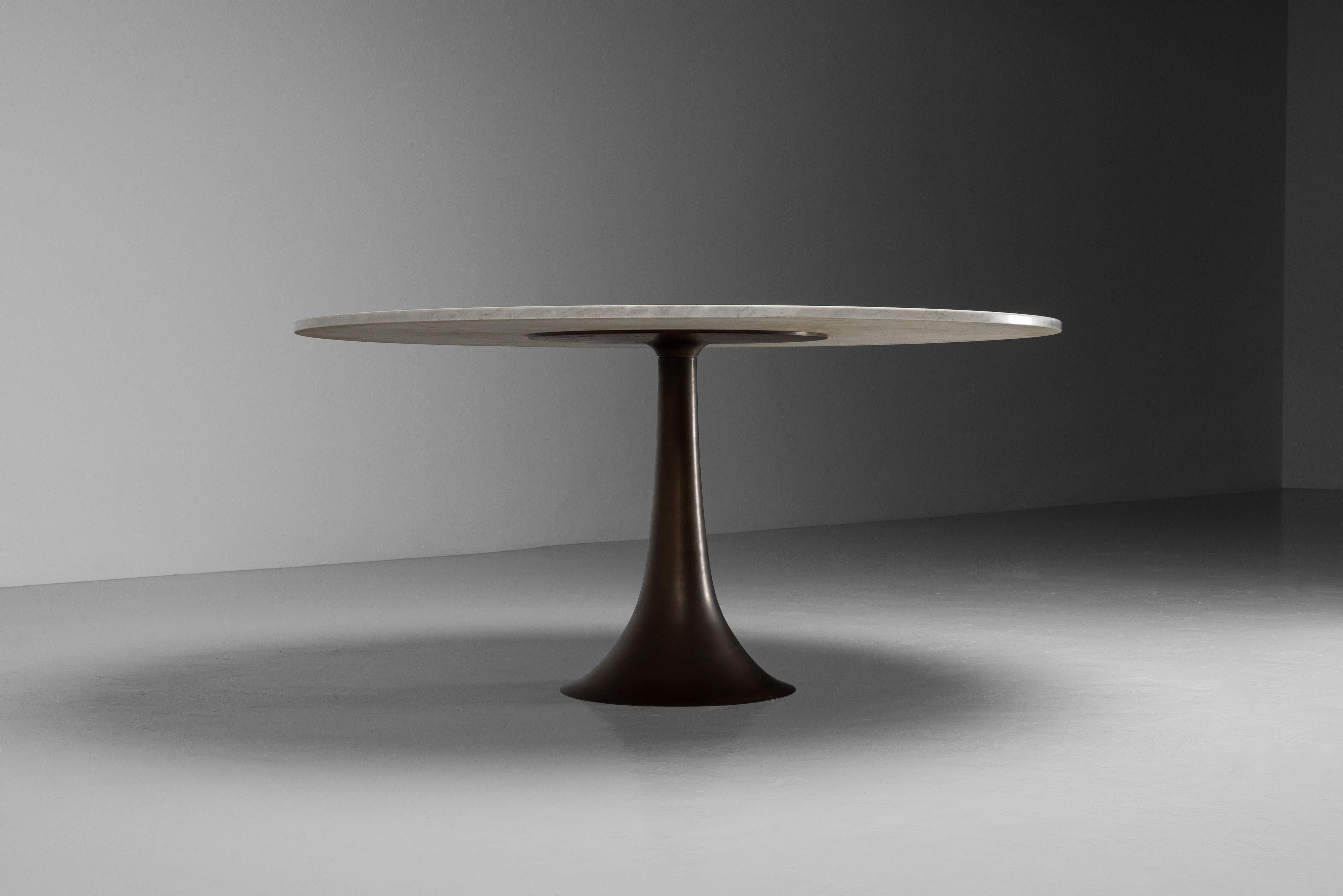 Mid-Century Modern Angelo Mangiarotti dining table 302 Bernini Italy 1959 For Sale