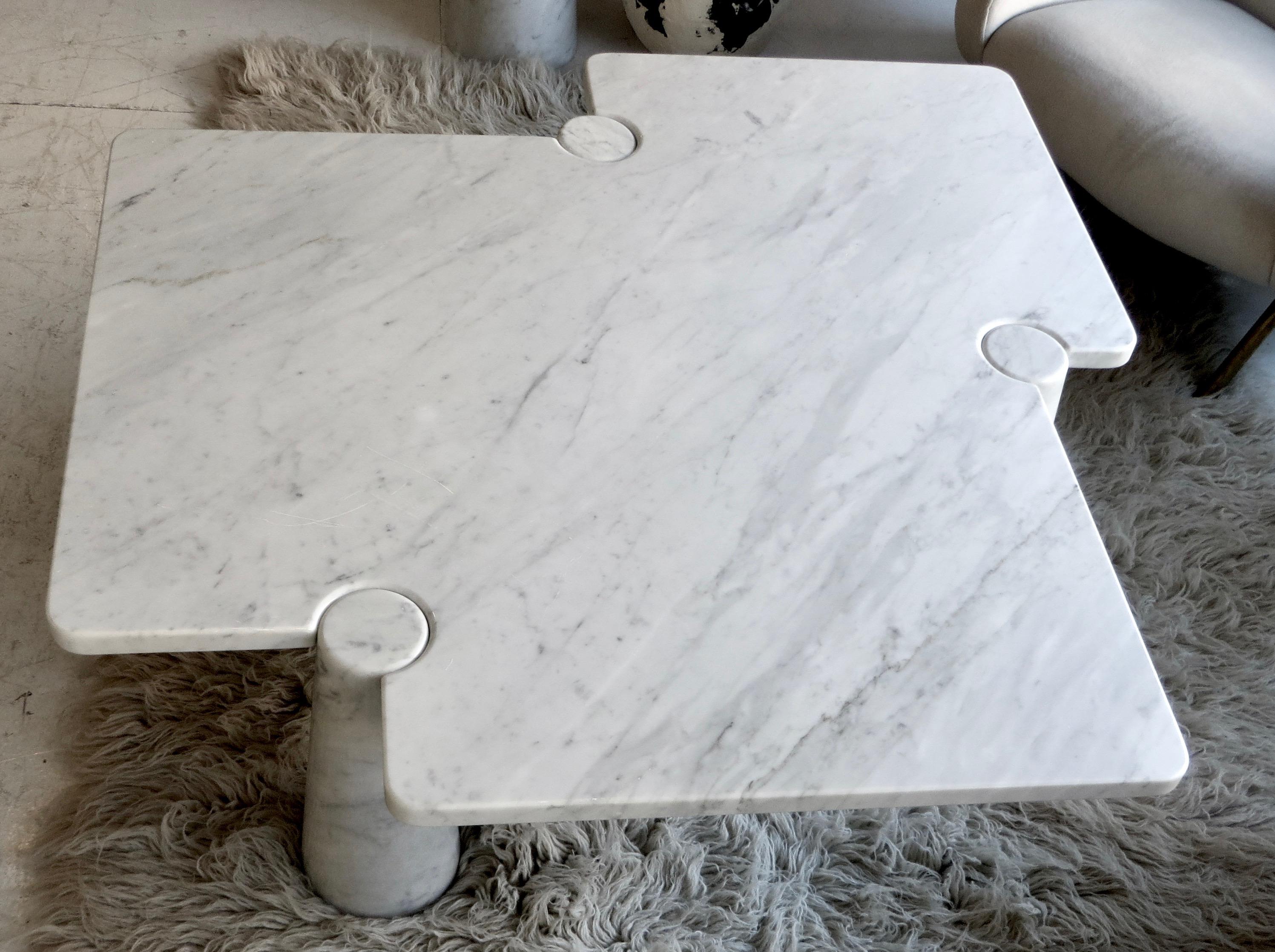 Angelo Mangiarotti Eros Collection Freccia White Carrara Marble Coffee Table In Good Condition In Chicago, IL