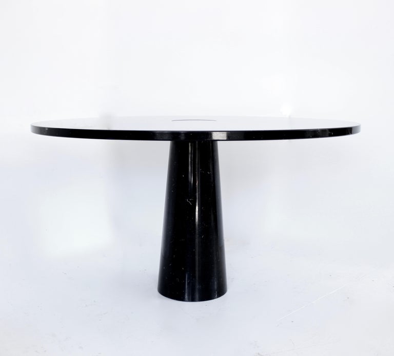 Angelo Mangiarotti Eros round black Marquina marble from the Eros series, vintage and not the re edition. This amazing architectural design by the master of design Mangiarotti has with conical post coming through center of circular round top.
Part