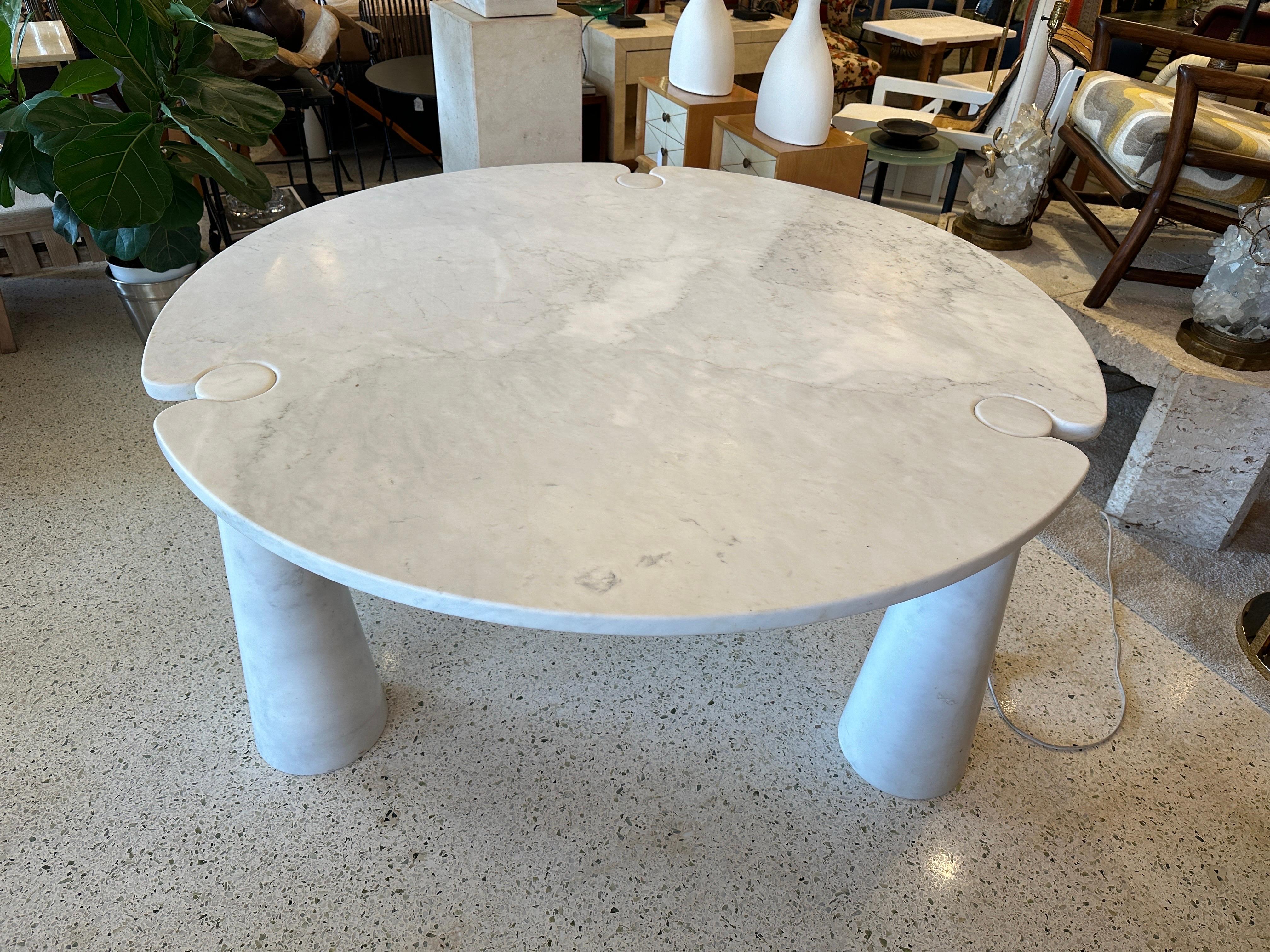 Late 20th Century Angelo Mangiarotti 'Eros' Round Marble Dining Table, Italy, 1970s For Sale