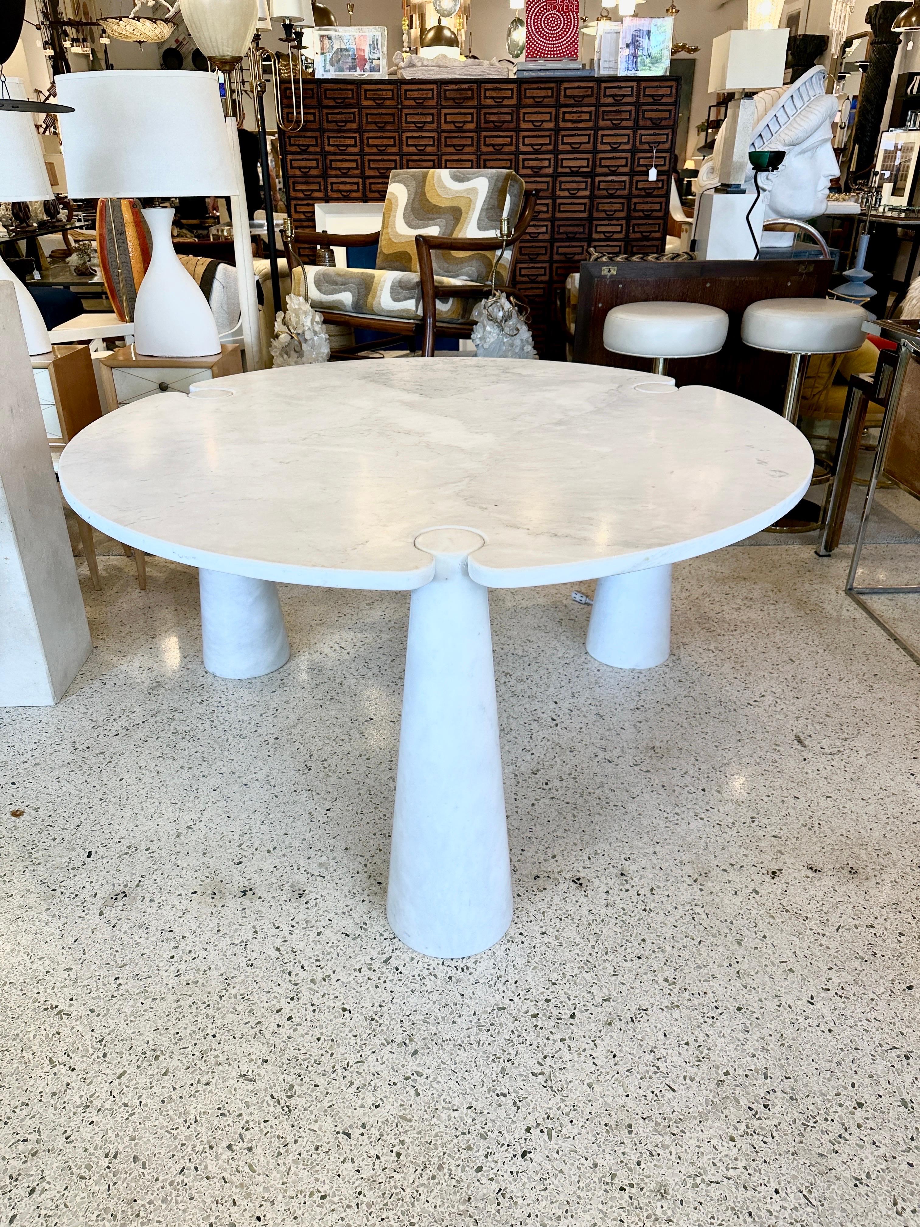 Carrara Marble Angelo Mangiarotti 'Eros' Round Marble Dining Table, Italy, 1970s For Sale