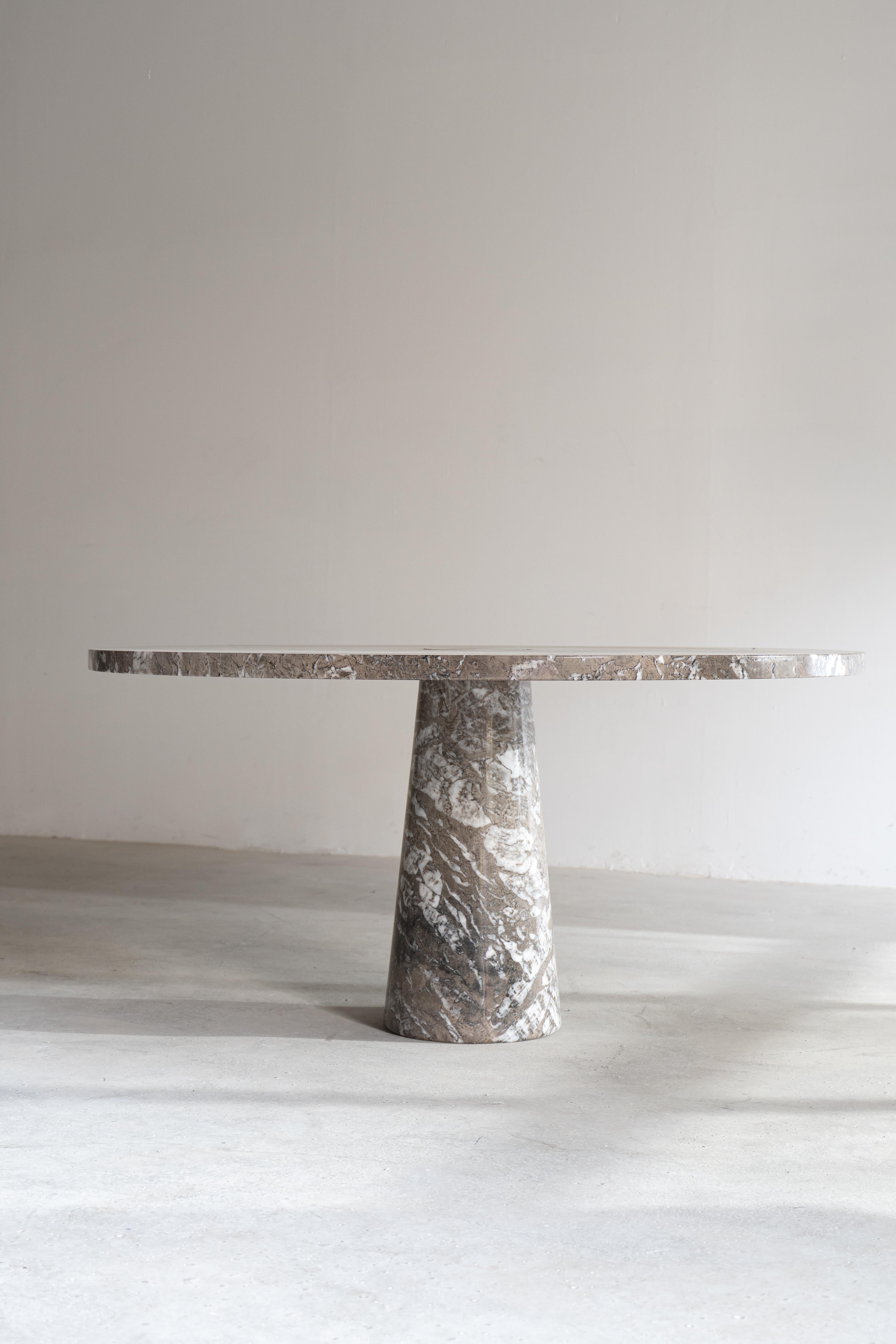 Angelo Mangiarotti Table de salle à manger en marbre Eros Skipper Excellent état - En vente à Berlin, BE
