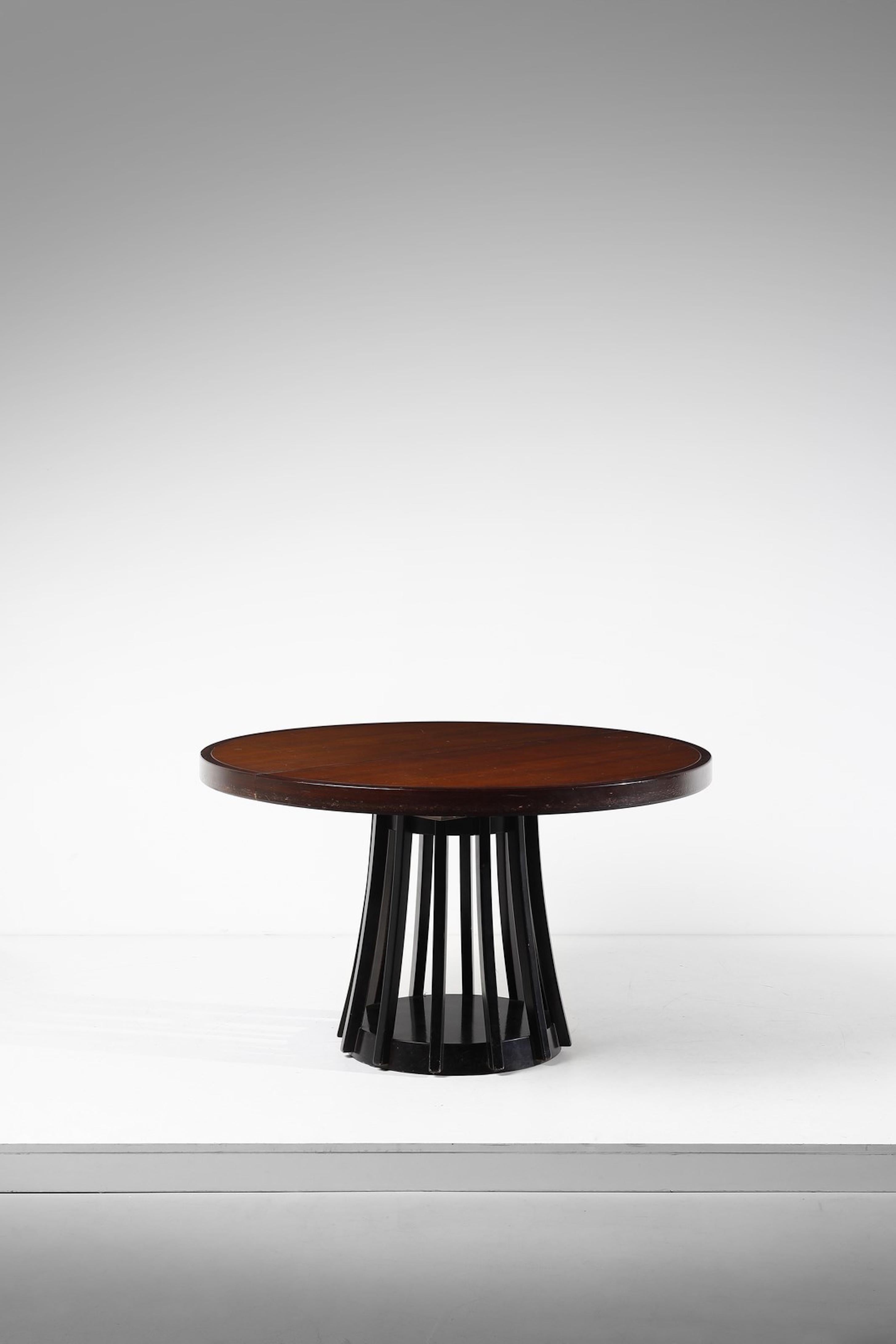 Angelo Mangiarotti, Extending Round Table S11 series, Italy 1970s In Good Condition For Sale In Argelato, BO