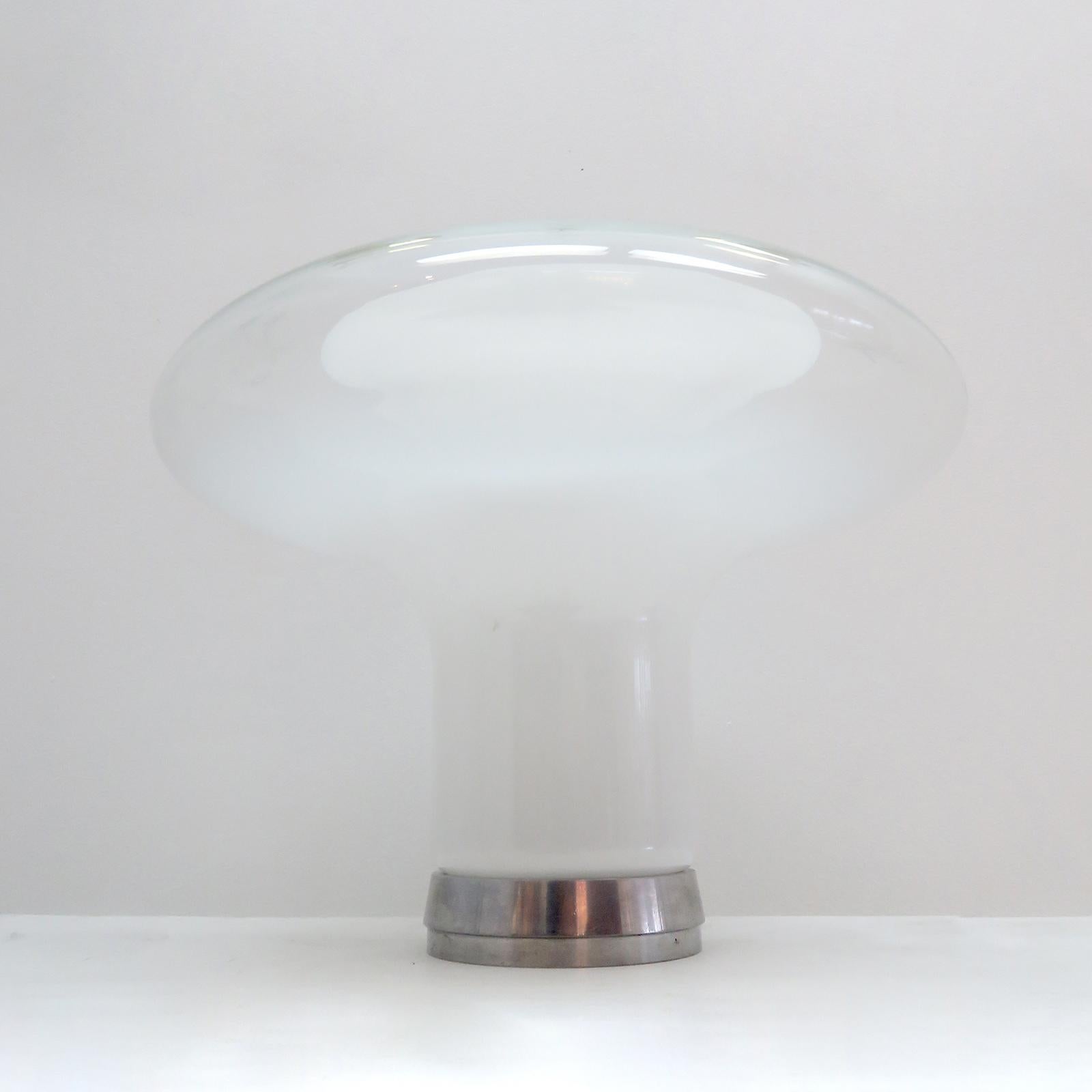 Angelo Mangiarotti for Artemide 'Lesbo' Table Lamp, 1970 In Good Condition In Los Angeles, CA