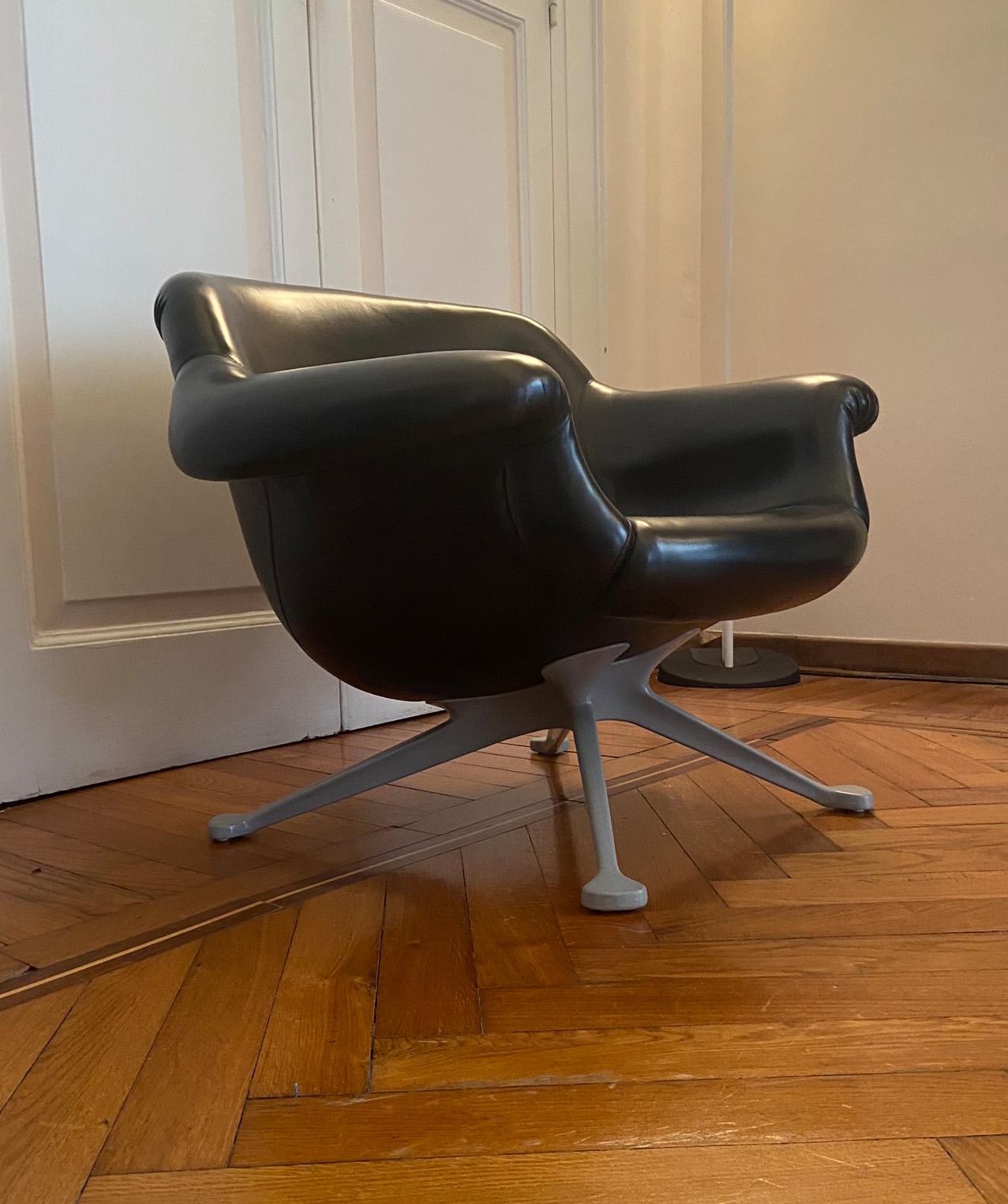 Mid-Century Modern Angelo Mangiarotti for Cassina Lounge Chair, Model 1110
